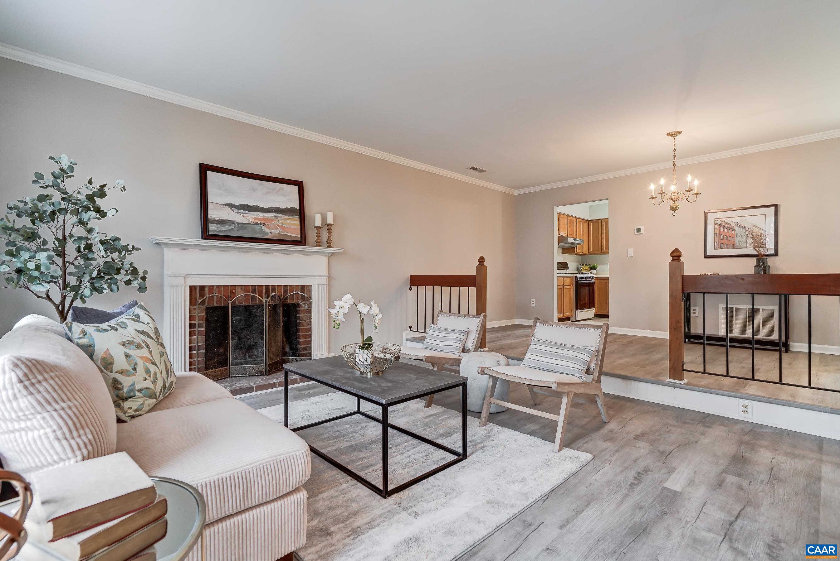 439 WYNRIDGE DR