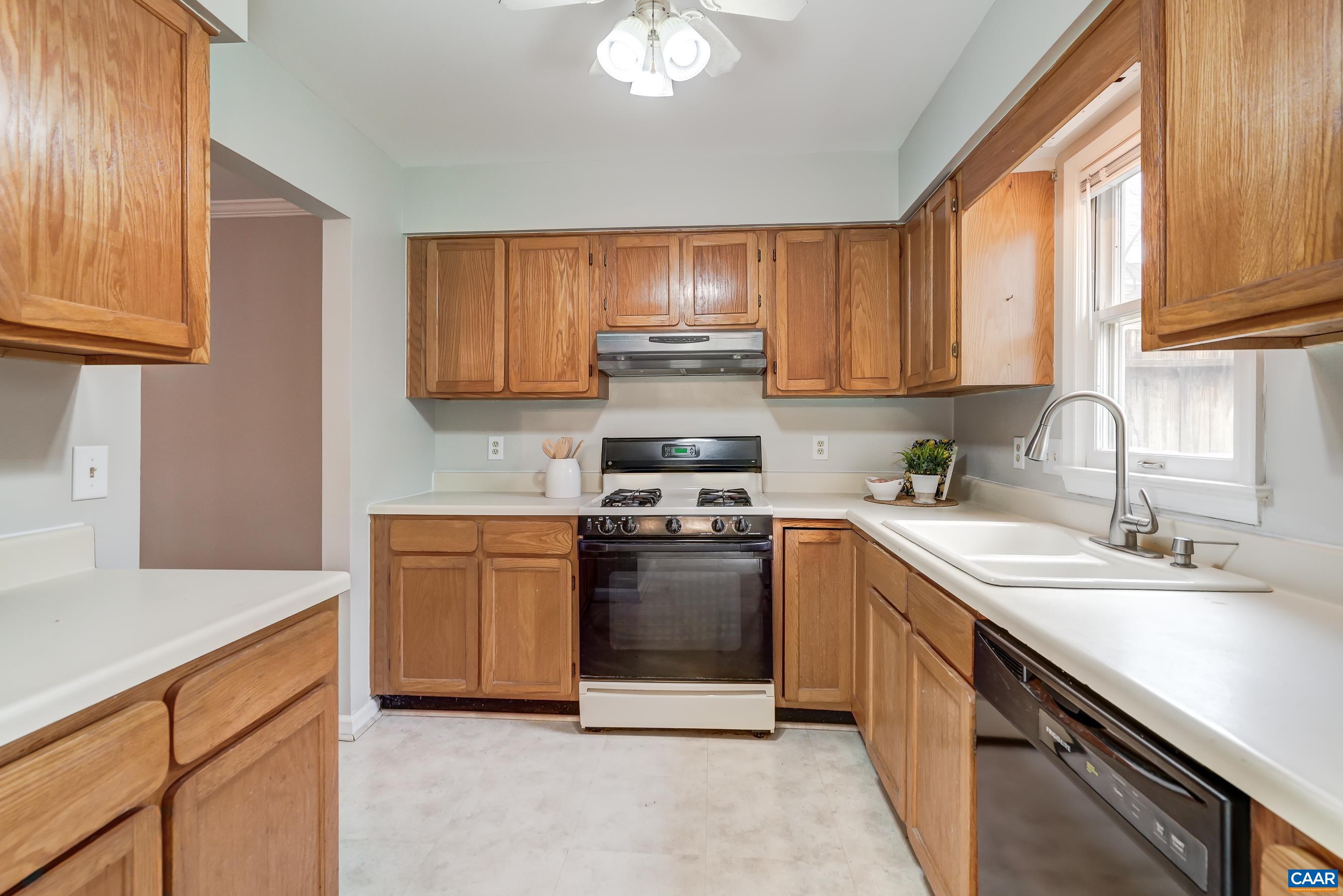 439 WYNRIDGE DR
