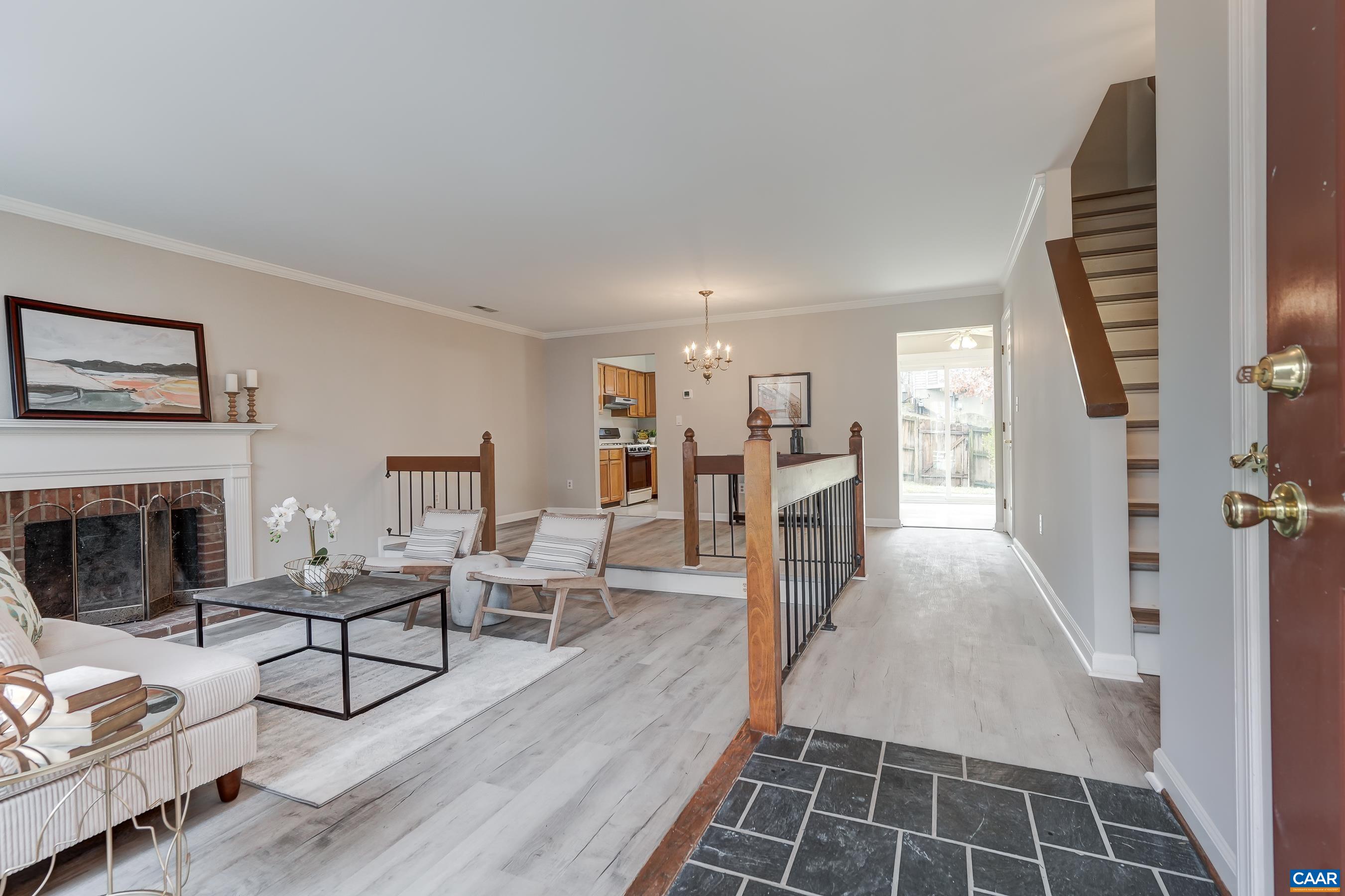 439 WYNRIDGE DR