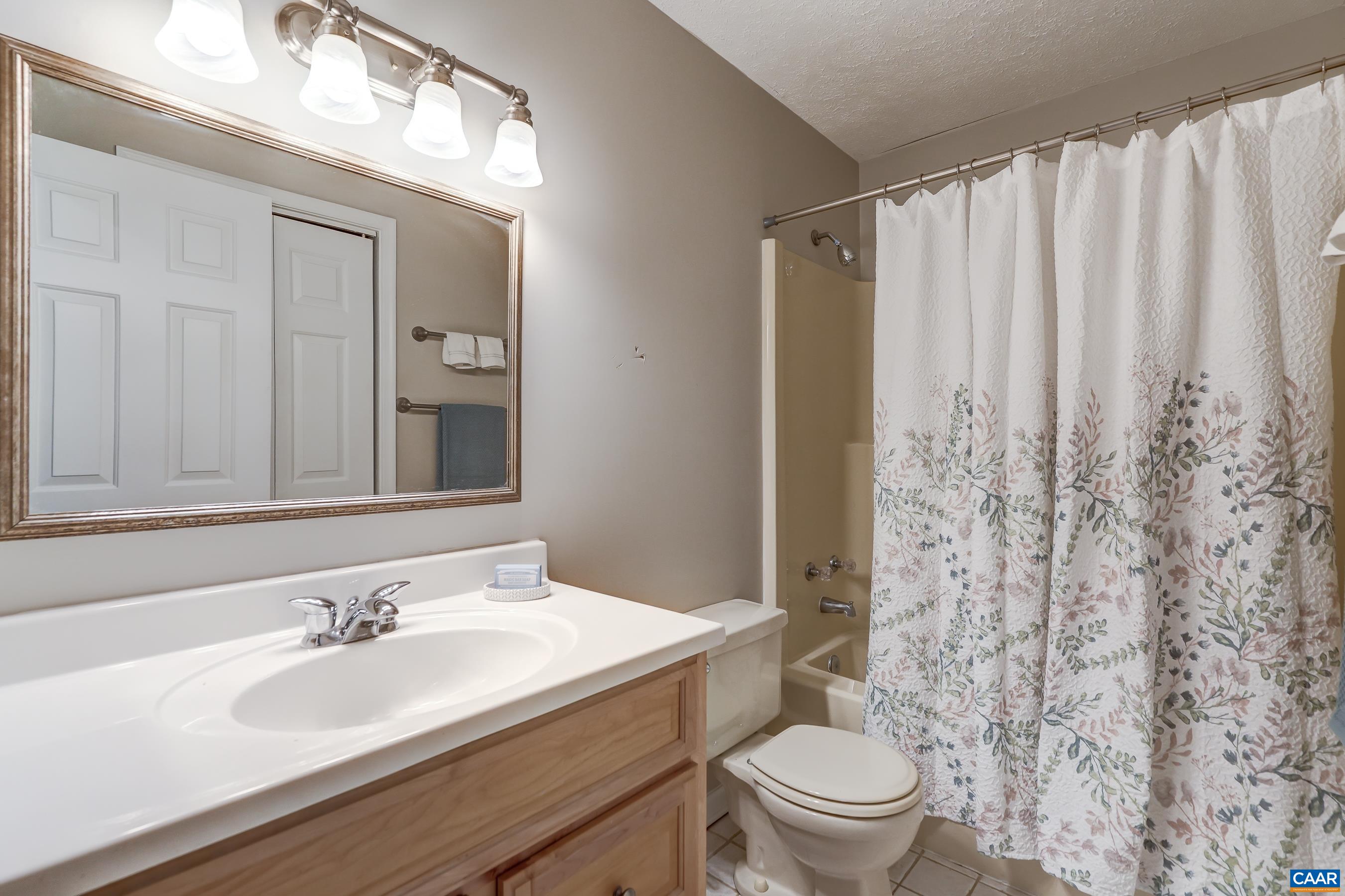 439 WYNRIDGE DR