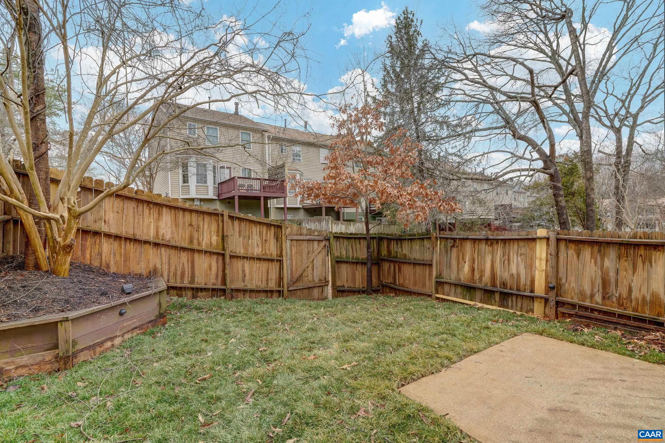 439 WYNRIDGE DR