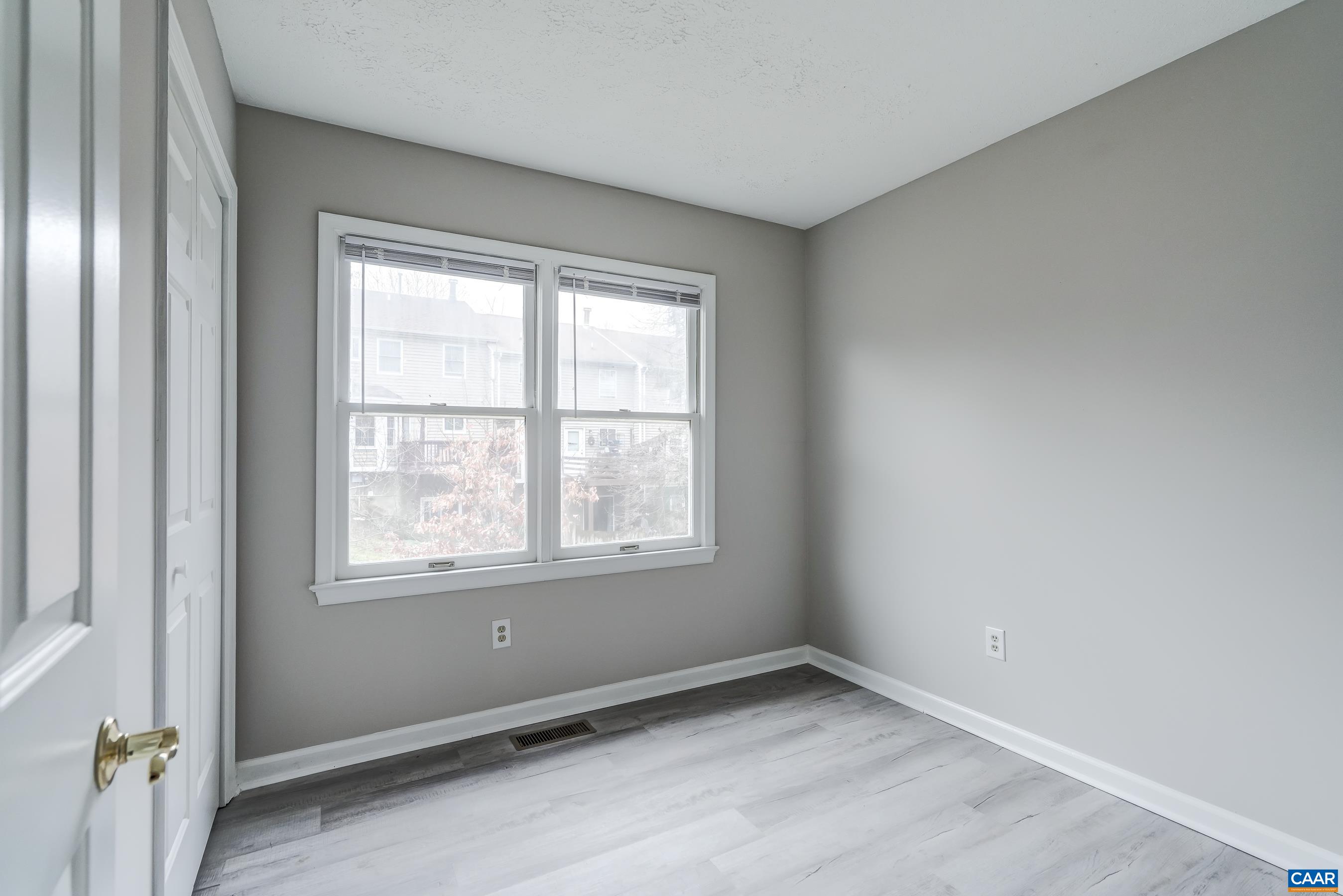 439 WYNRIDGE DR
