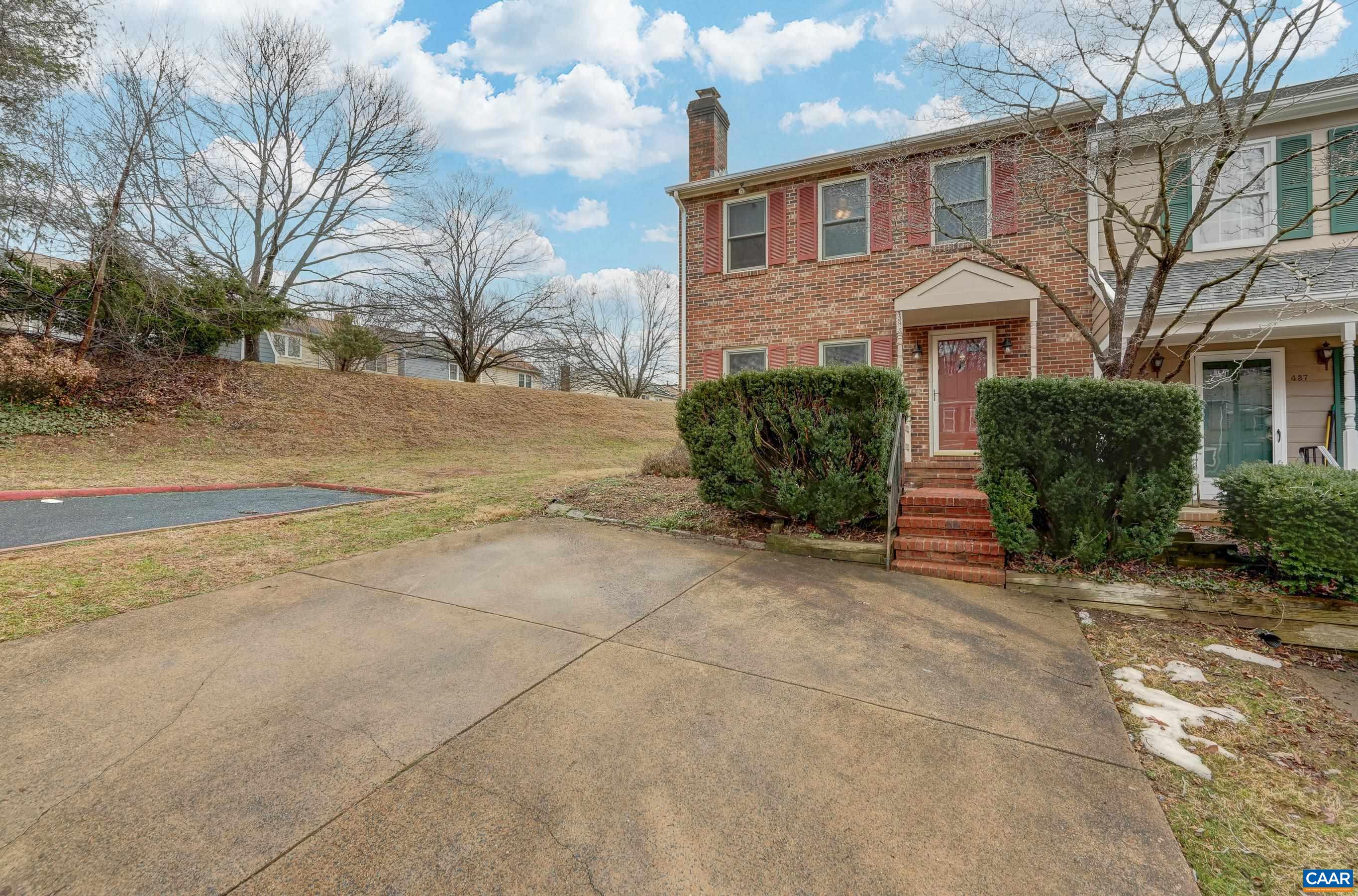 439 WYNRIDGE DR