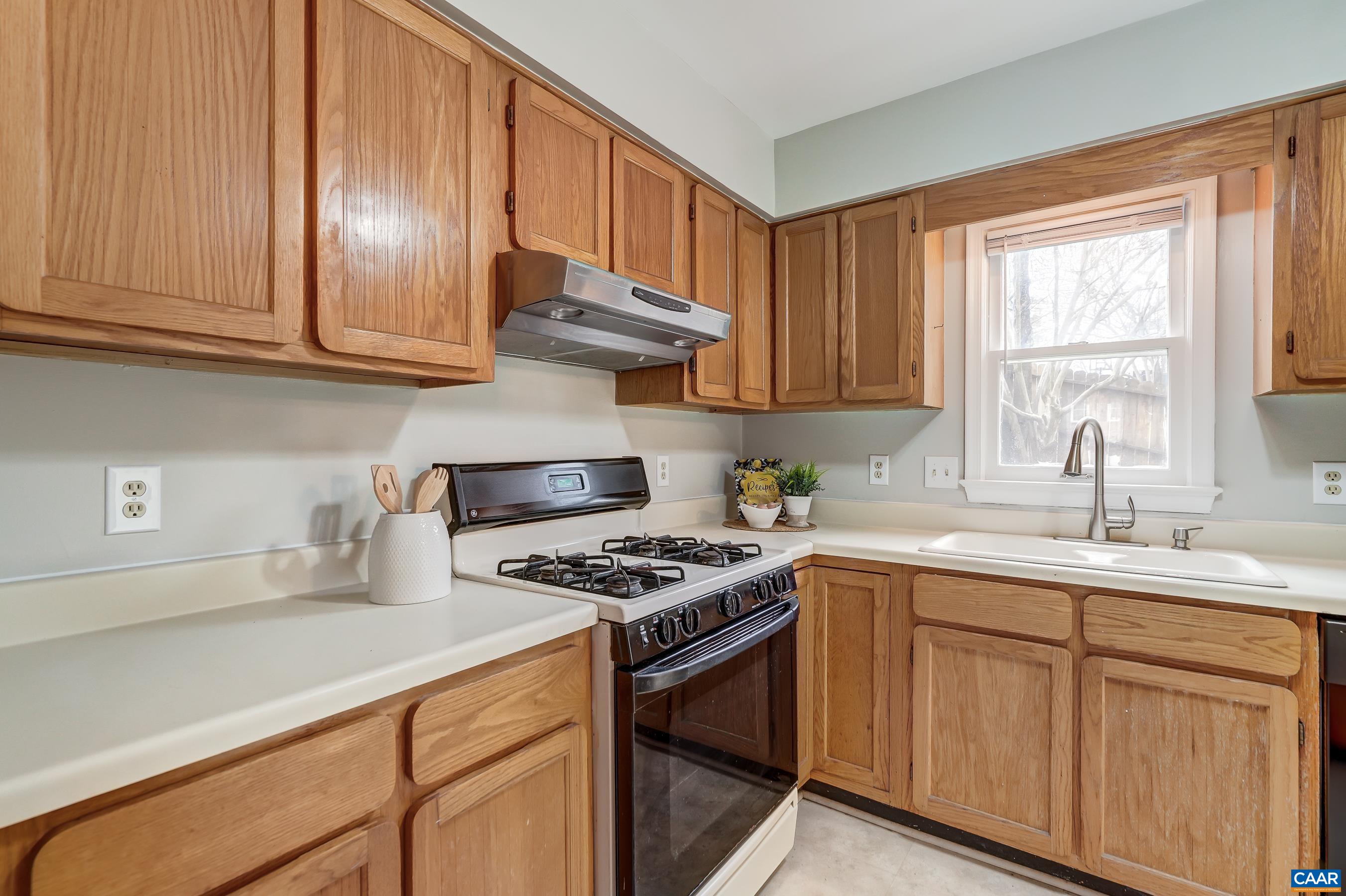 439 WYNRIDGE DR