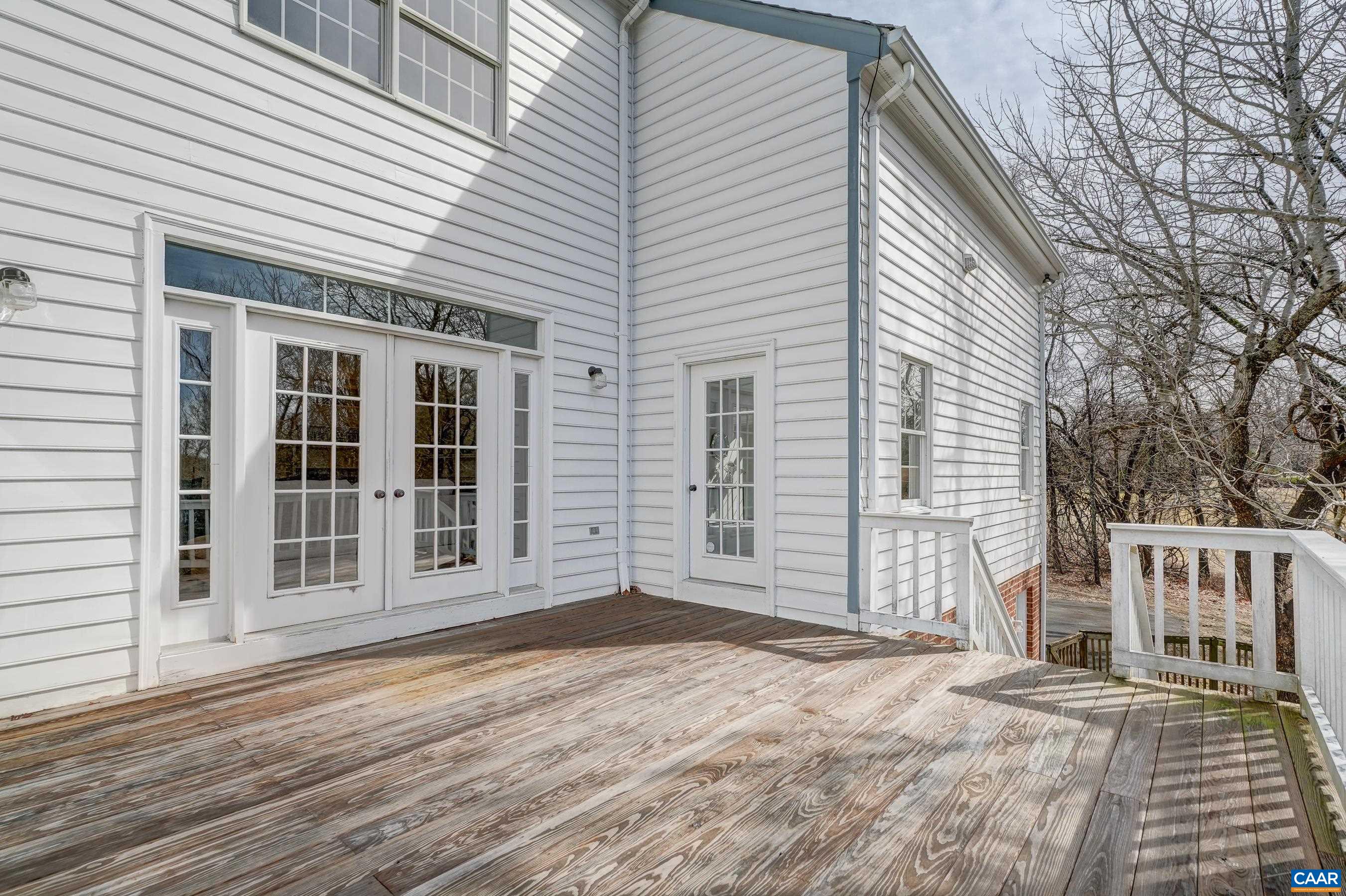 1480 STABLE LN