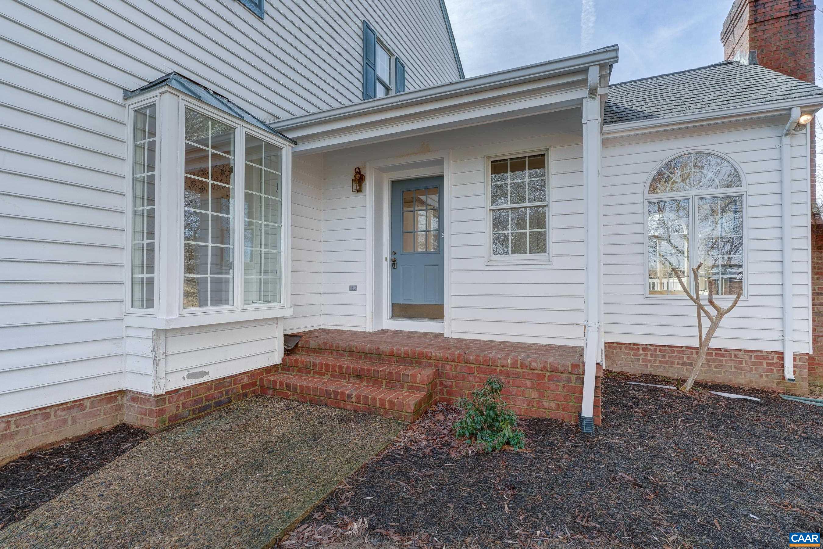 1480 STABLE LN