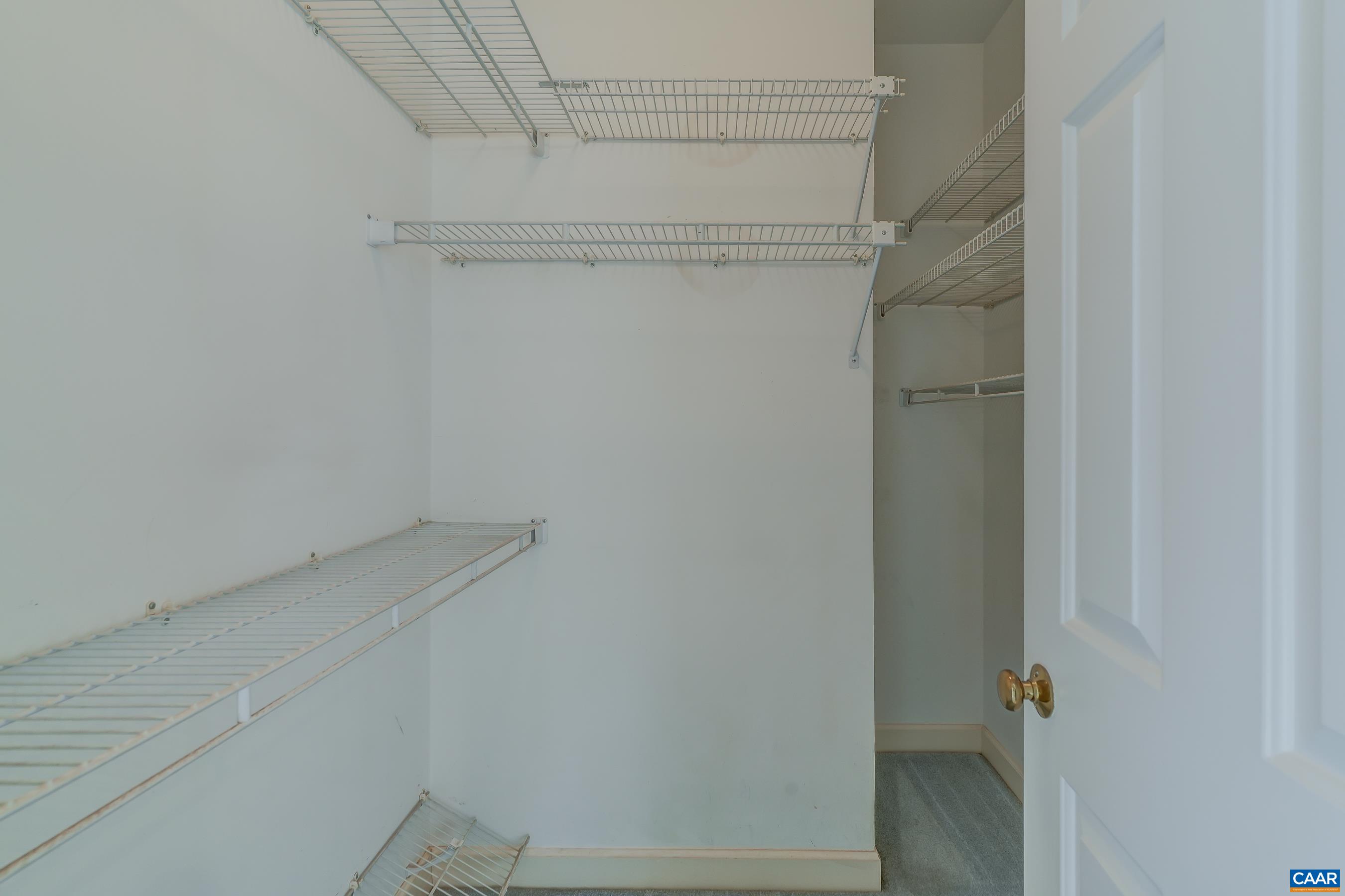 1480 STABLE LN