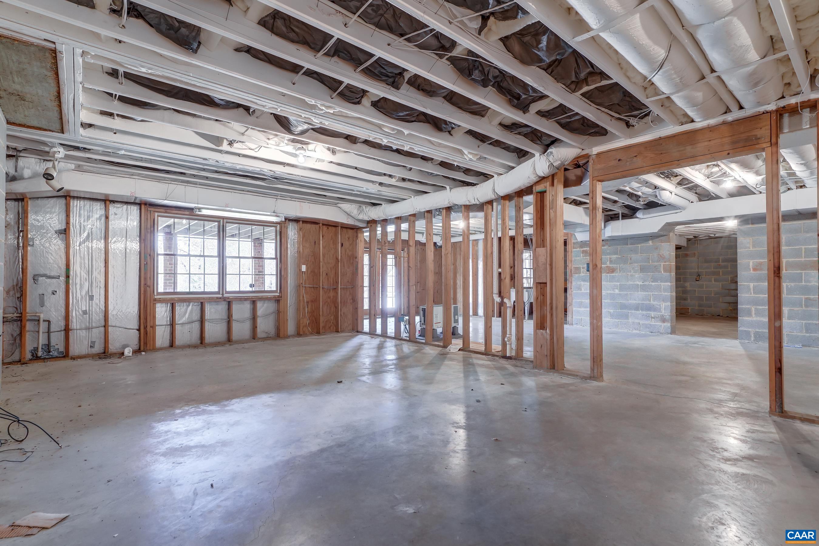 1480 STABLE LN