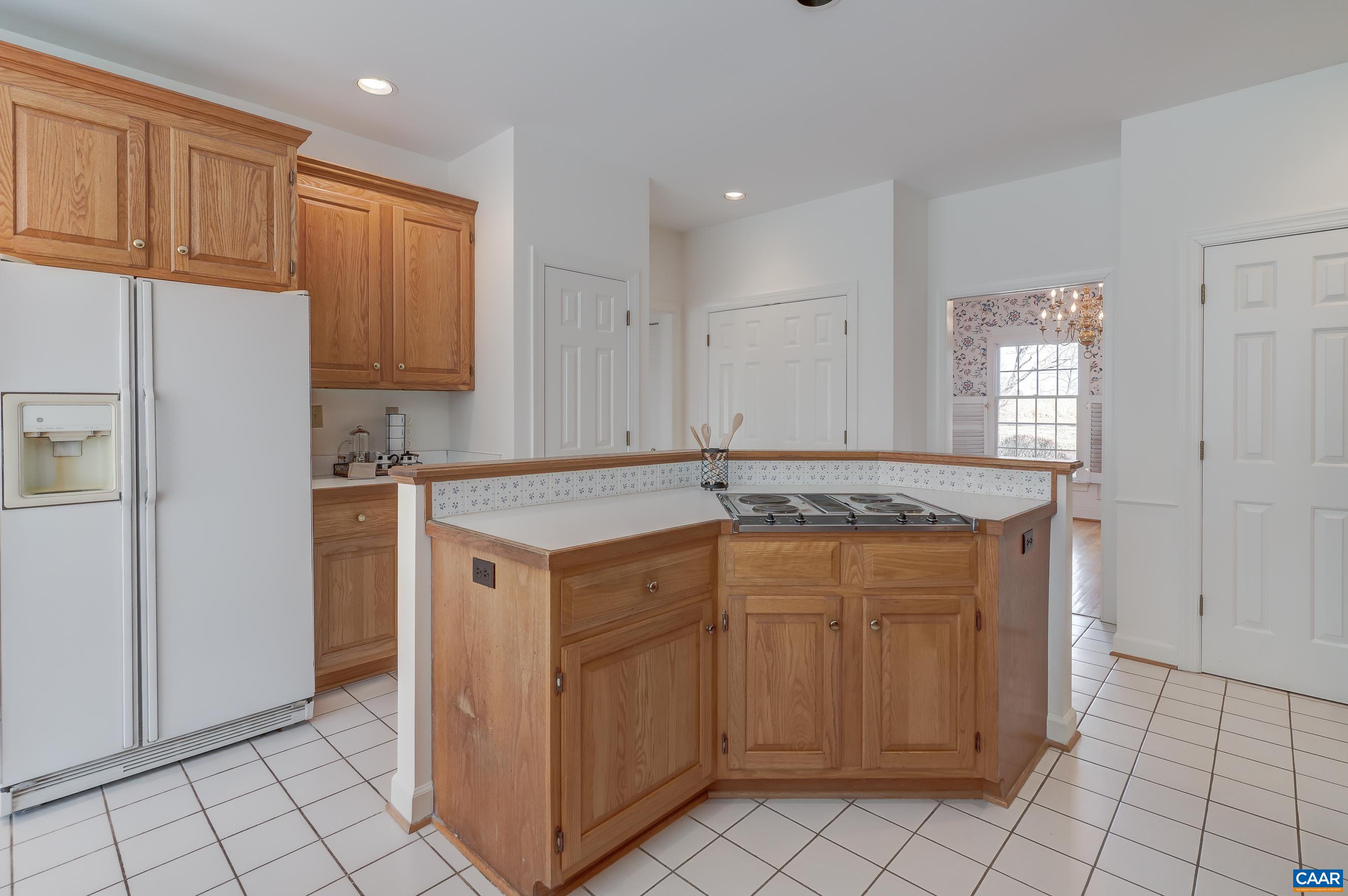 1480 STABLE LN