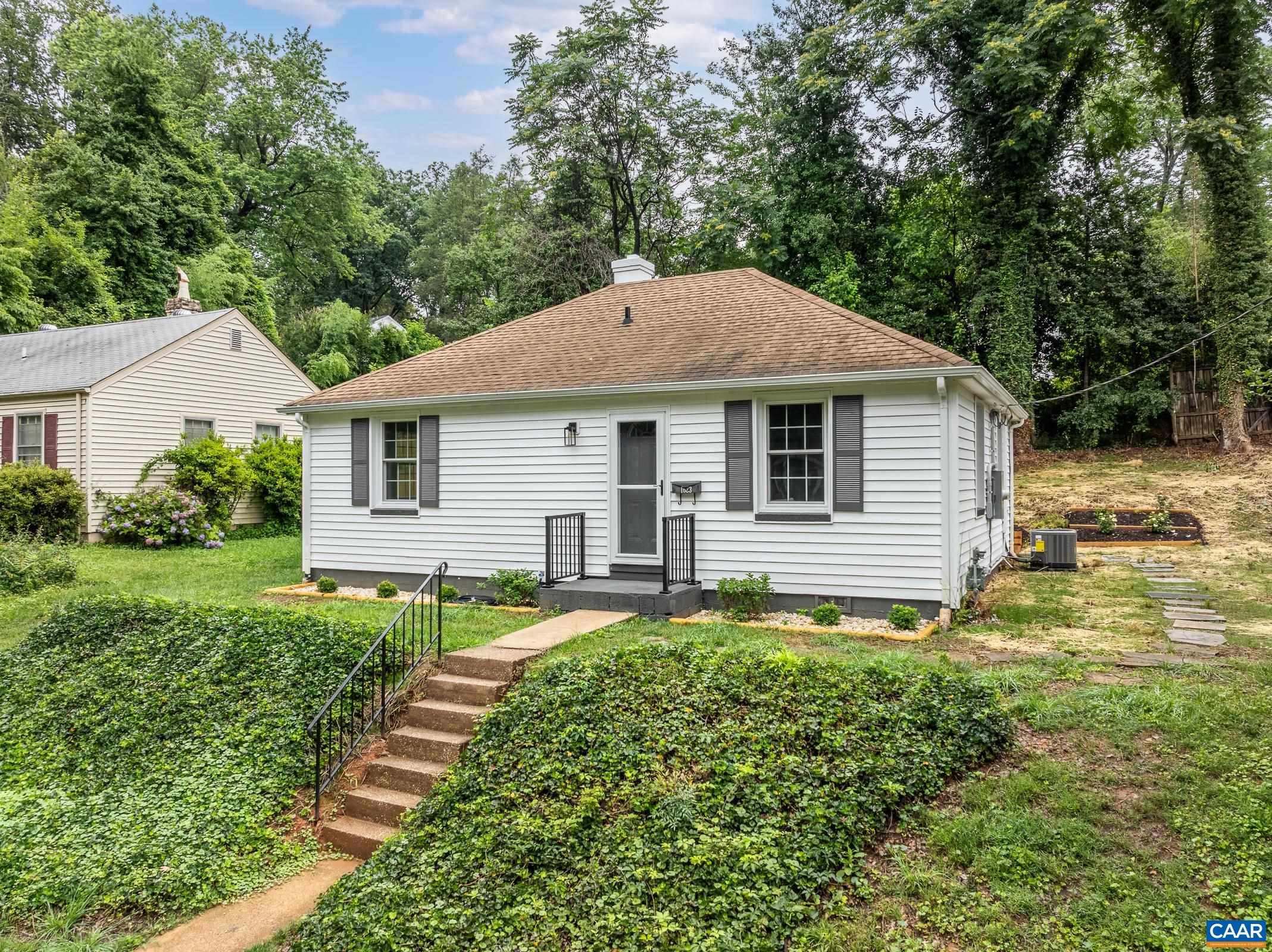 1623 MASON LN