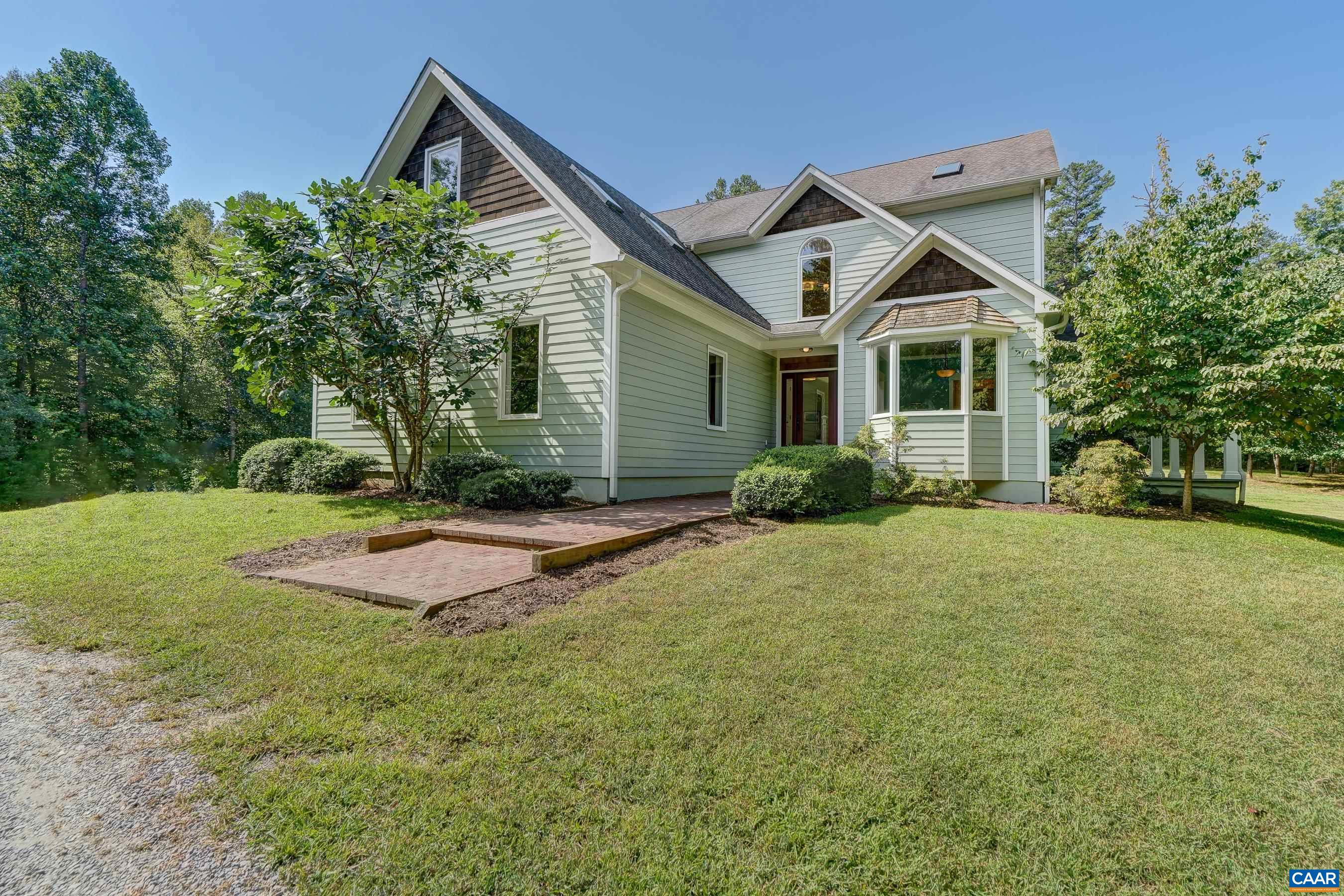 140 LYNX FARM LN