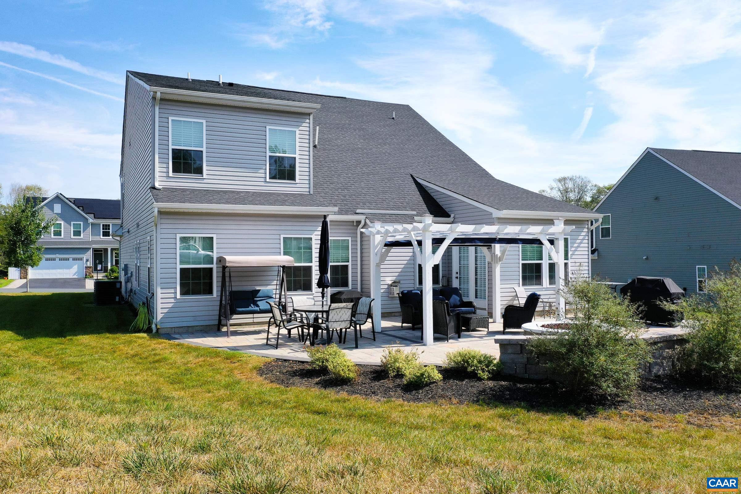 127 ISLAND HILL RD