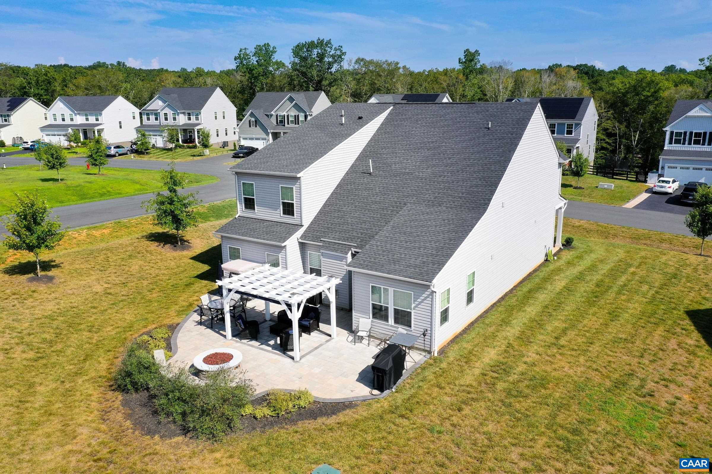 127 ISLAND HILL RD