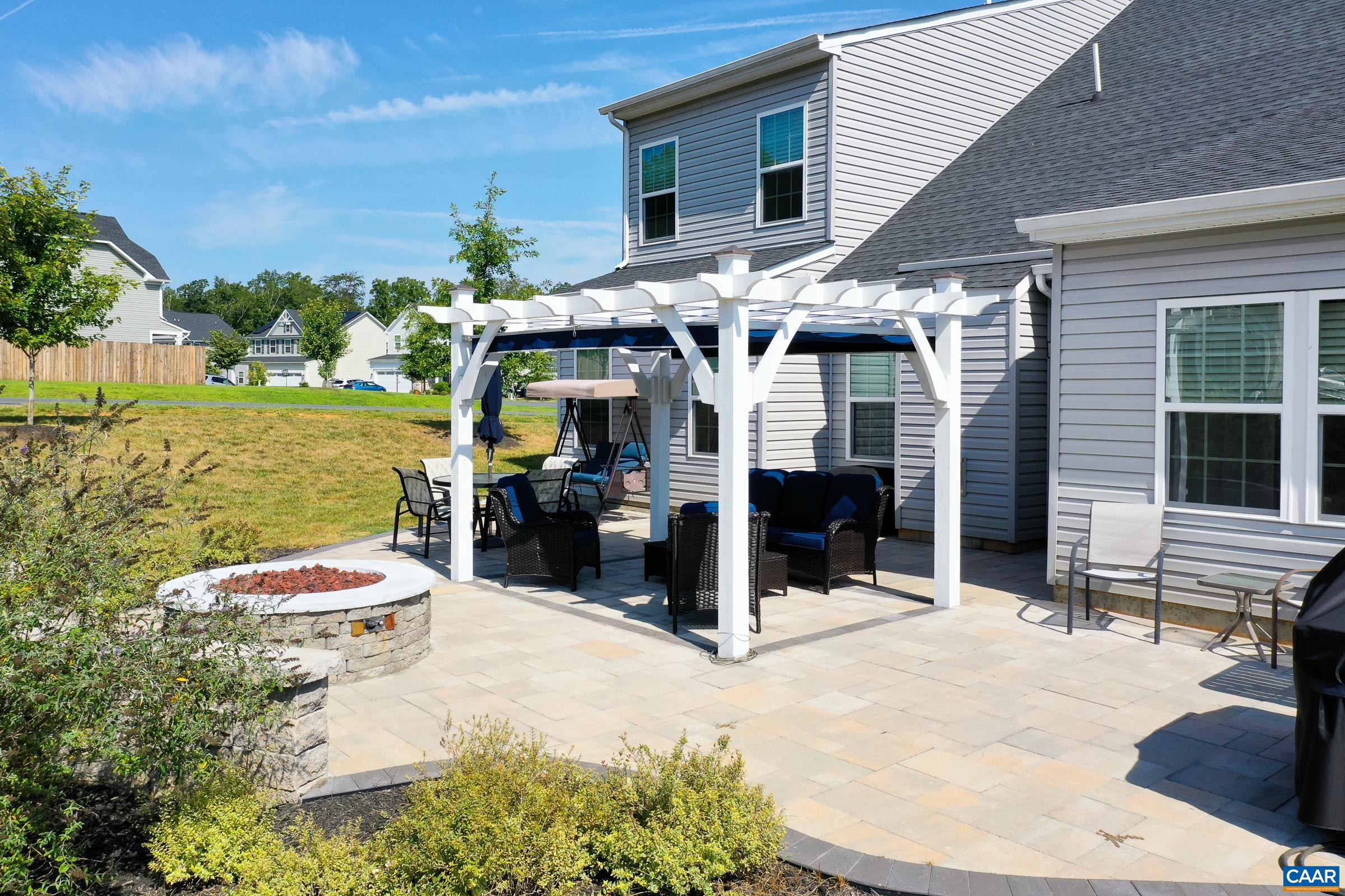 127 ISLAND HILL RD
