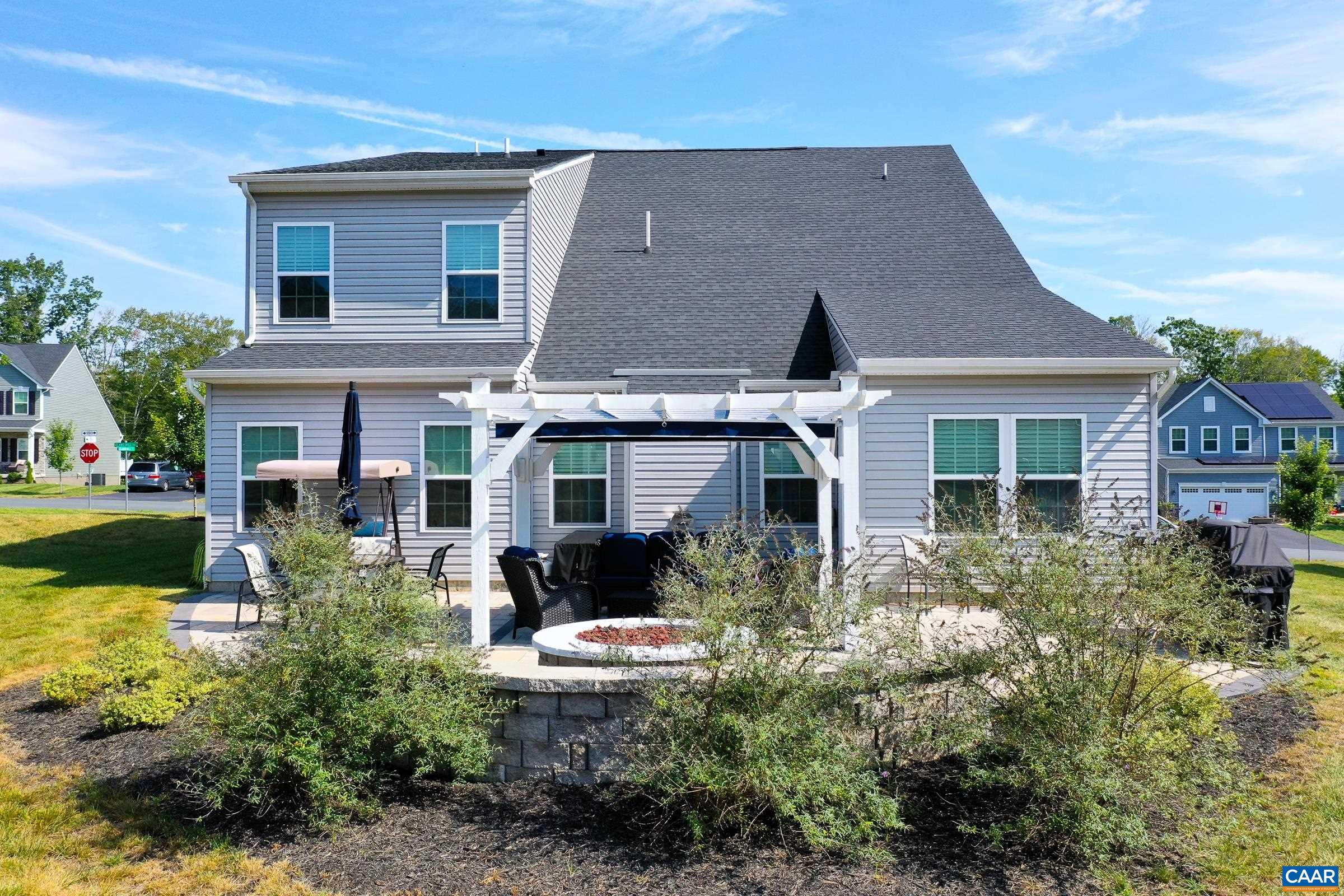 127 ISLAND HILL RD