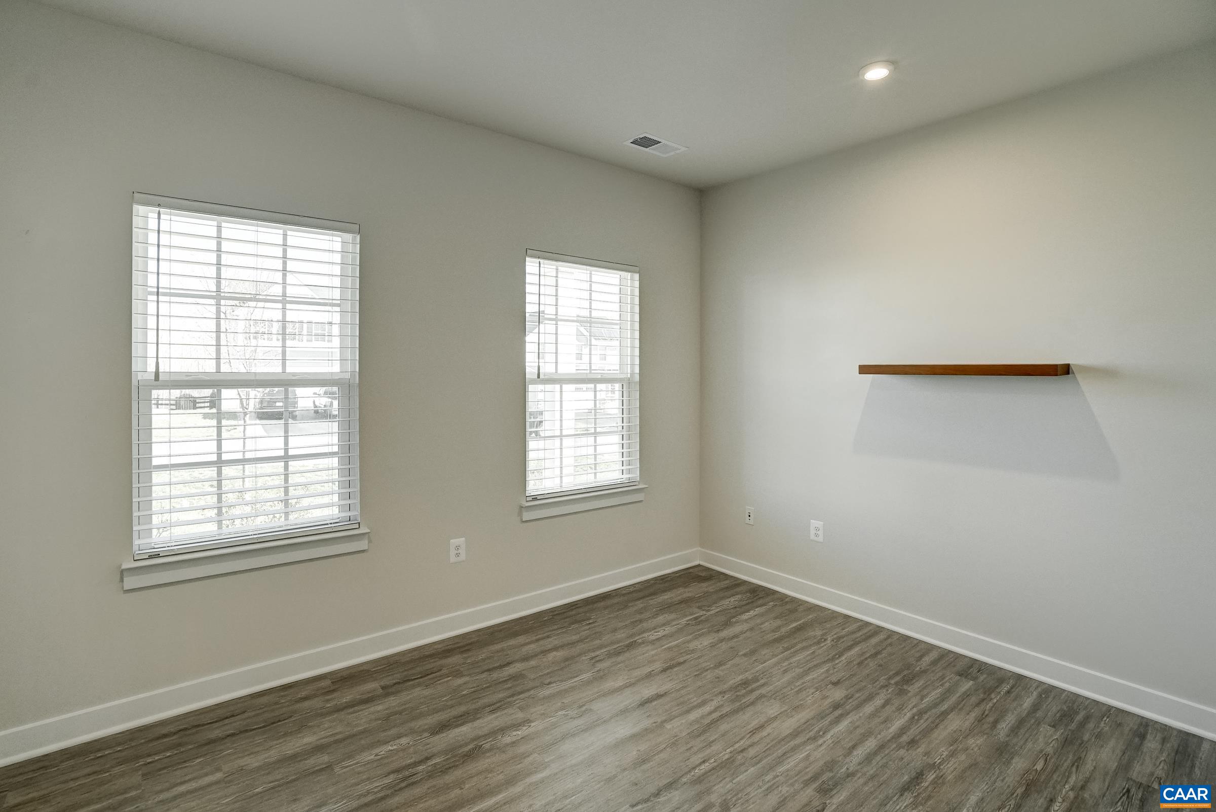 127 ISLAND HILL RD