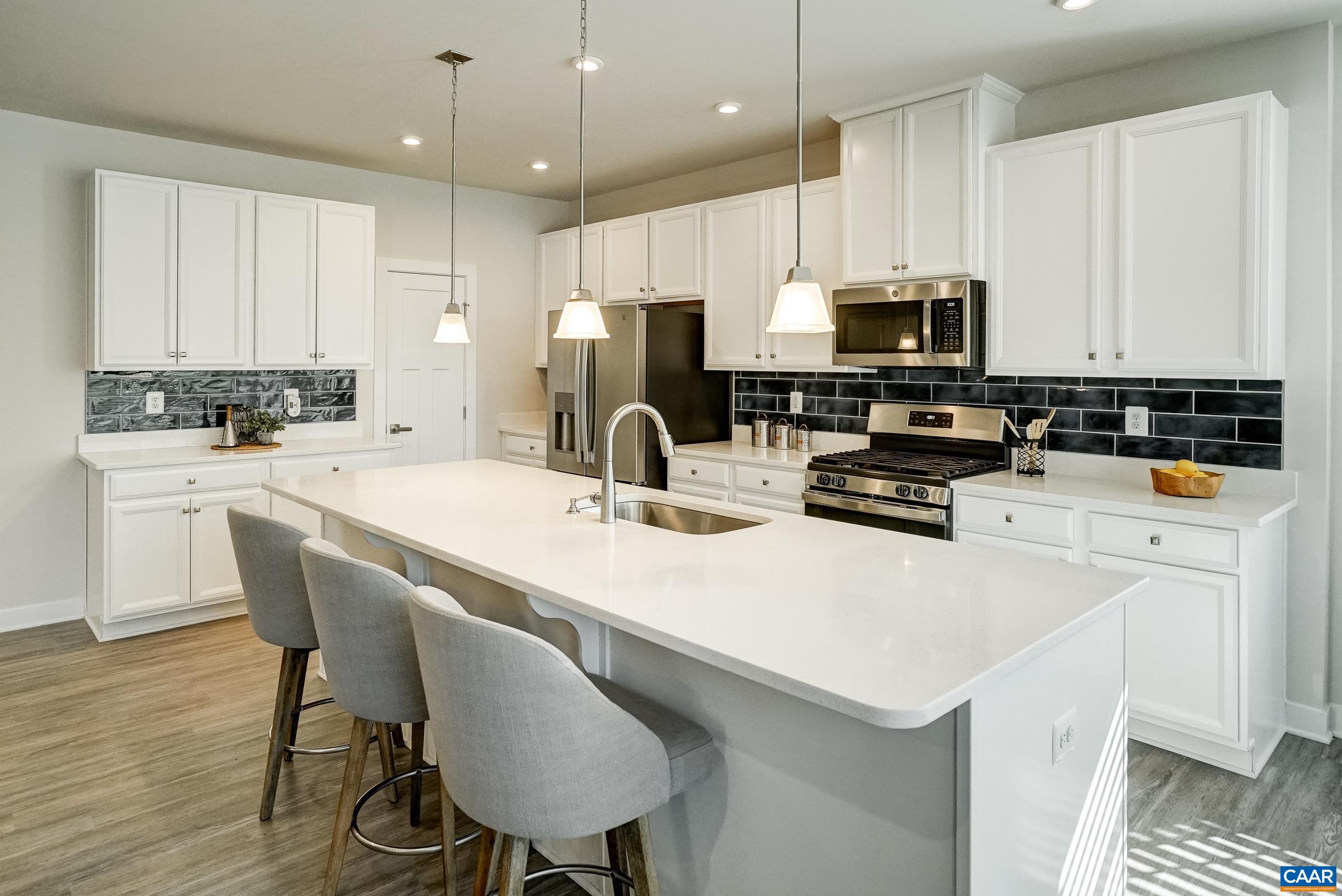 127 ISLAND HILL RD