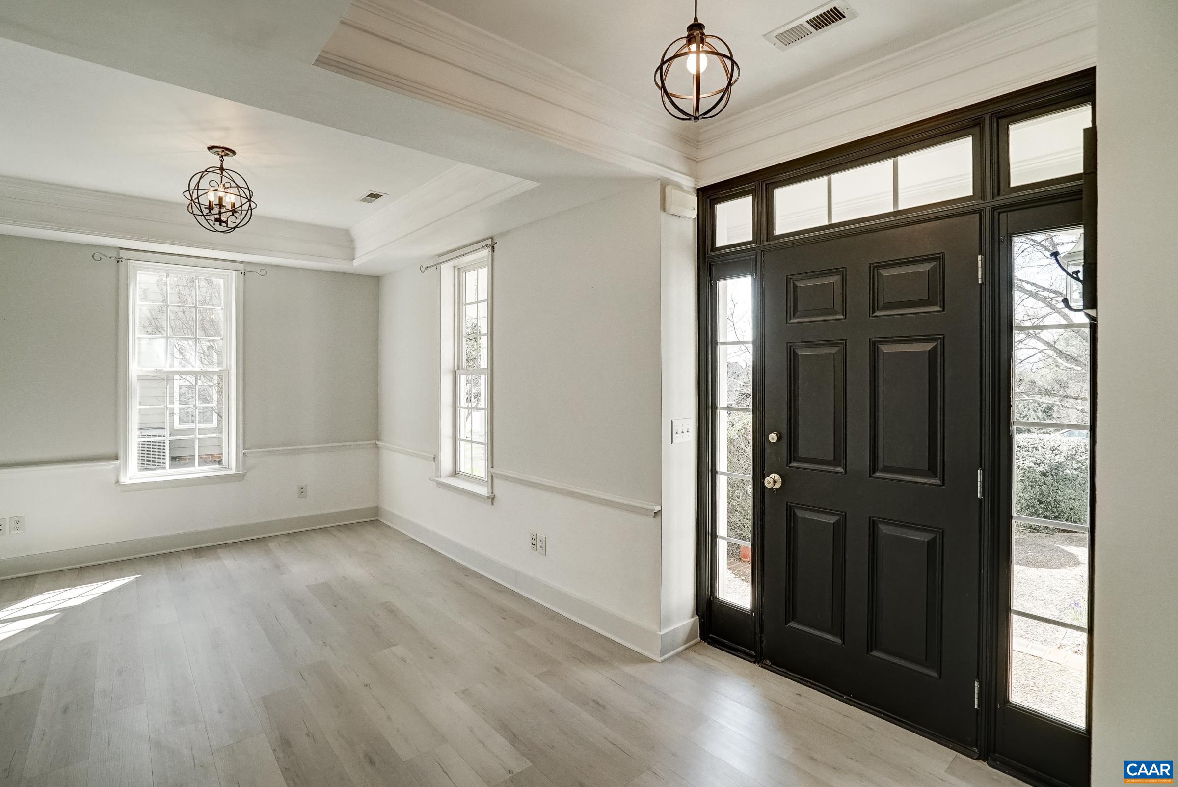 145 GRAYROCK DR