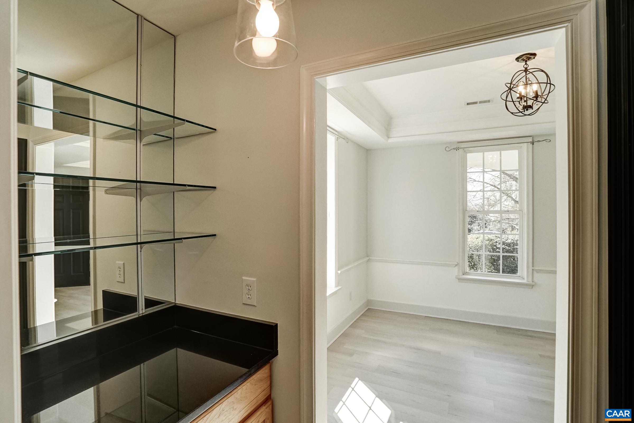 145 GRAYROCK DR