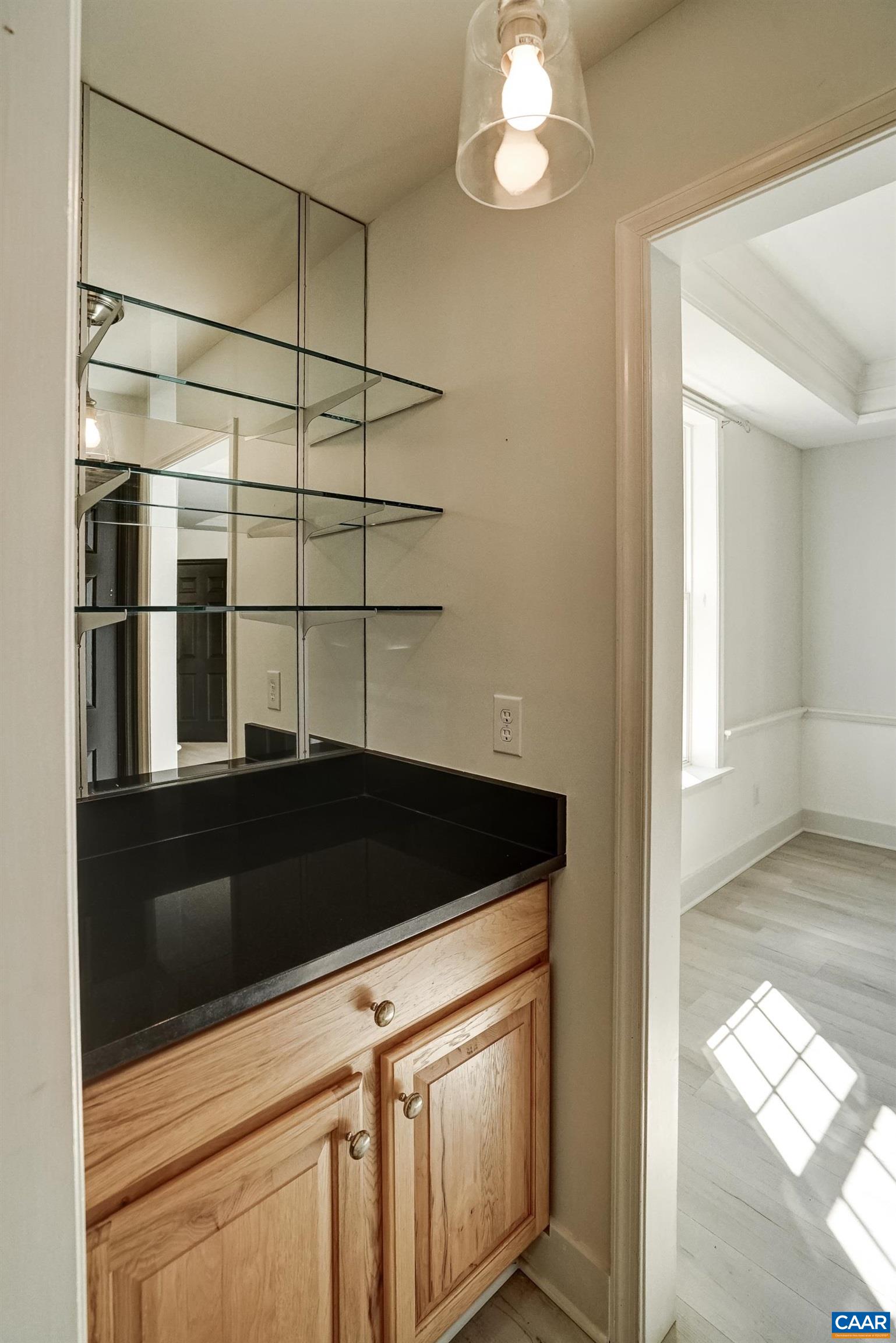 145 GRAYROCK DR