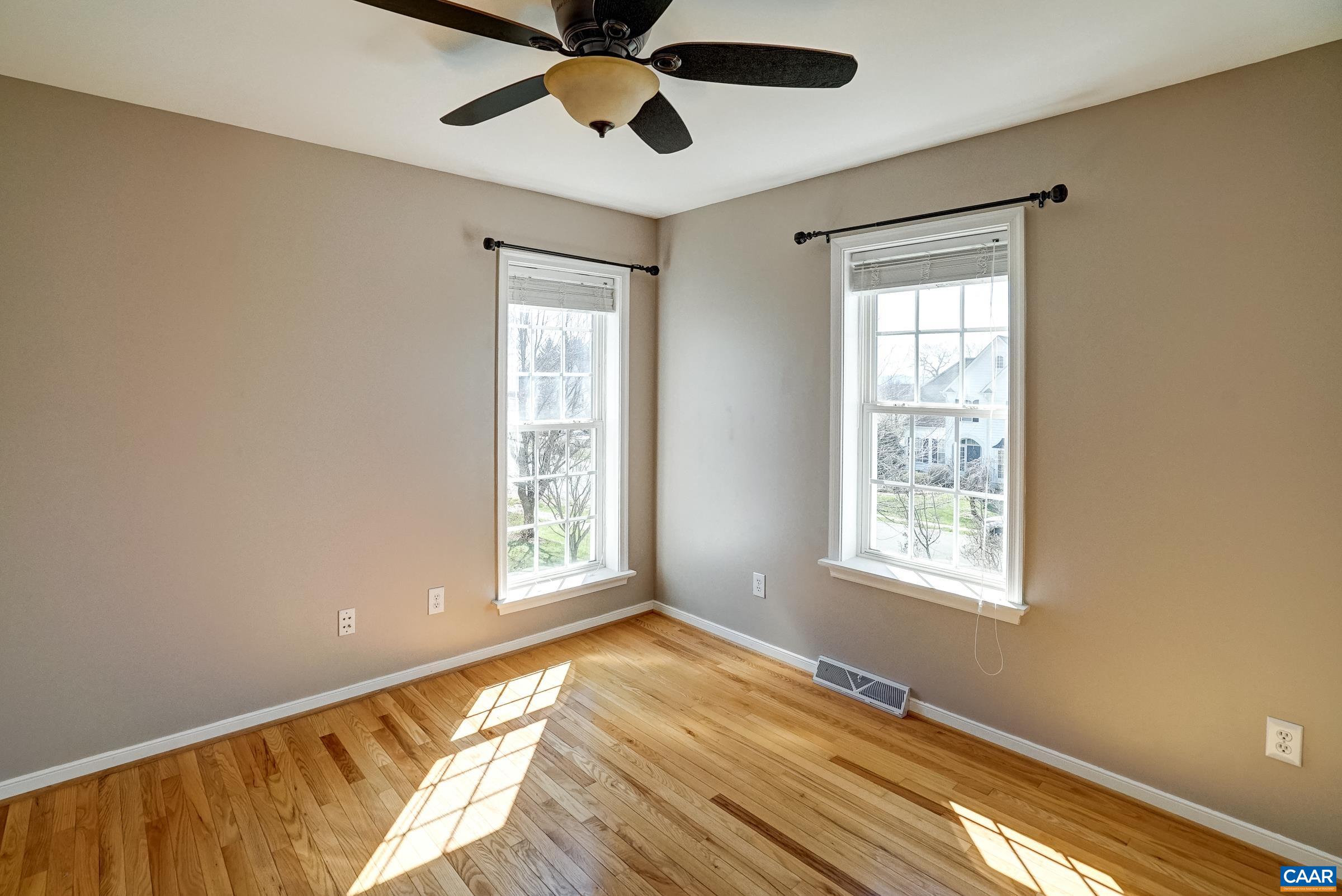 145 GRAYROCK DR