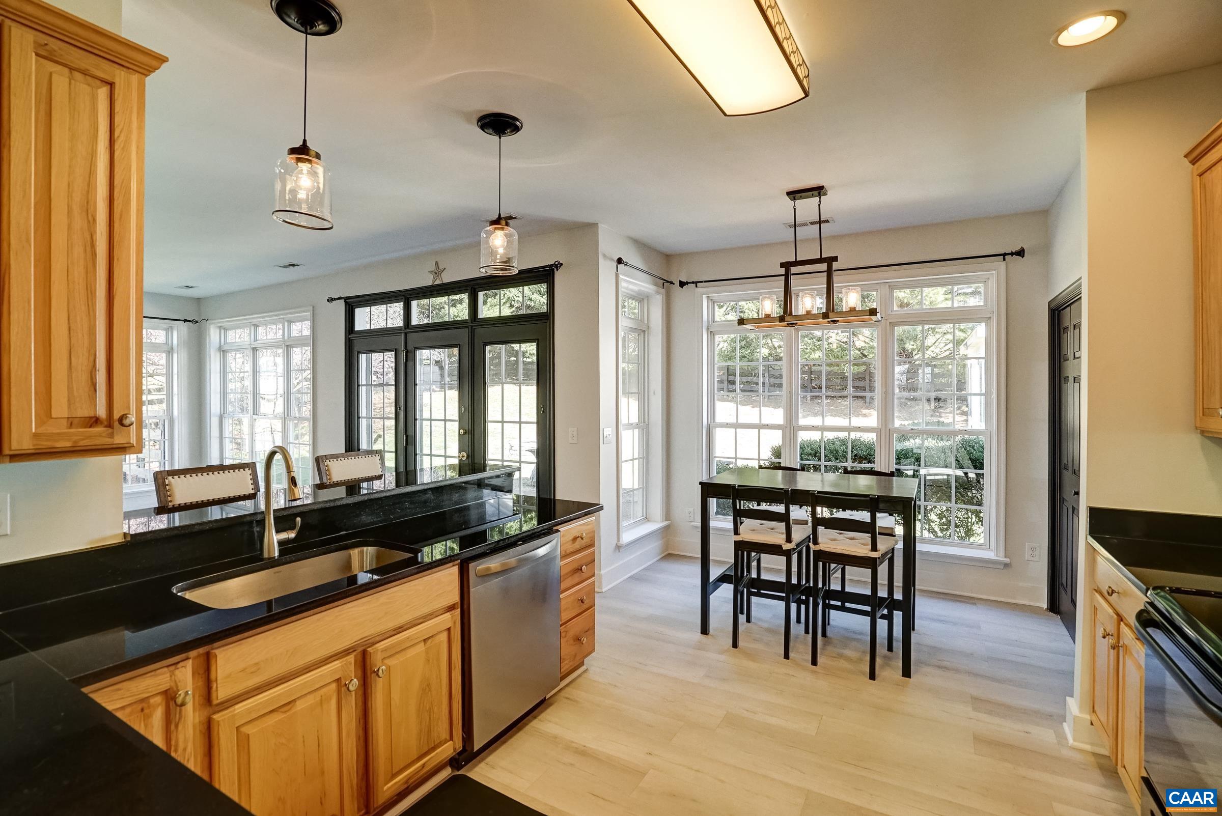 145 GRAYROCK DR