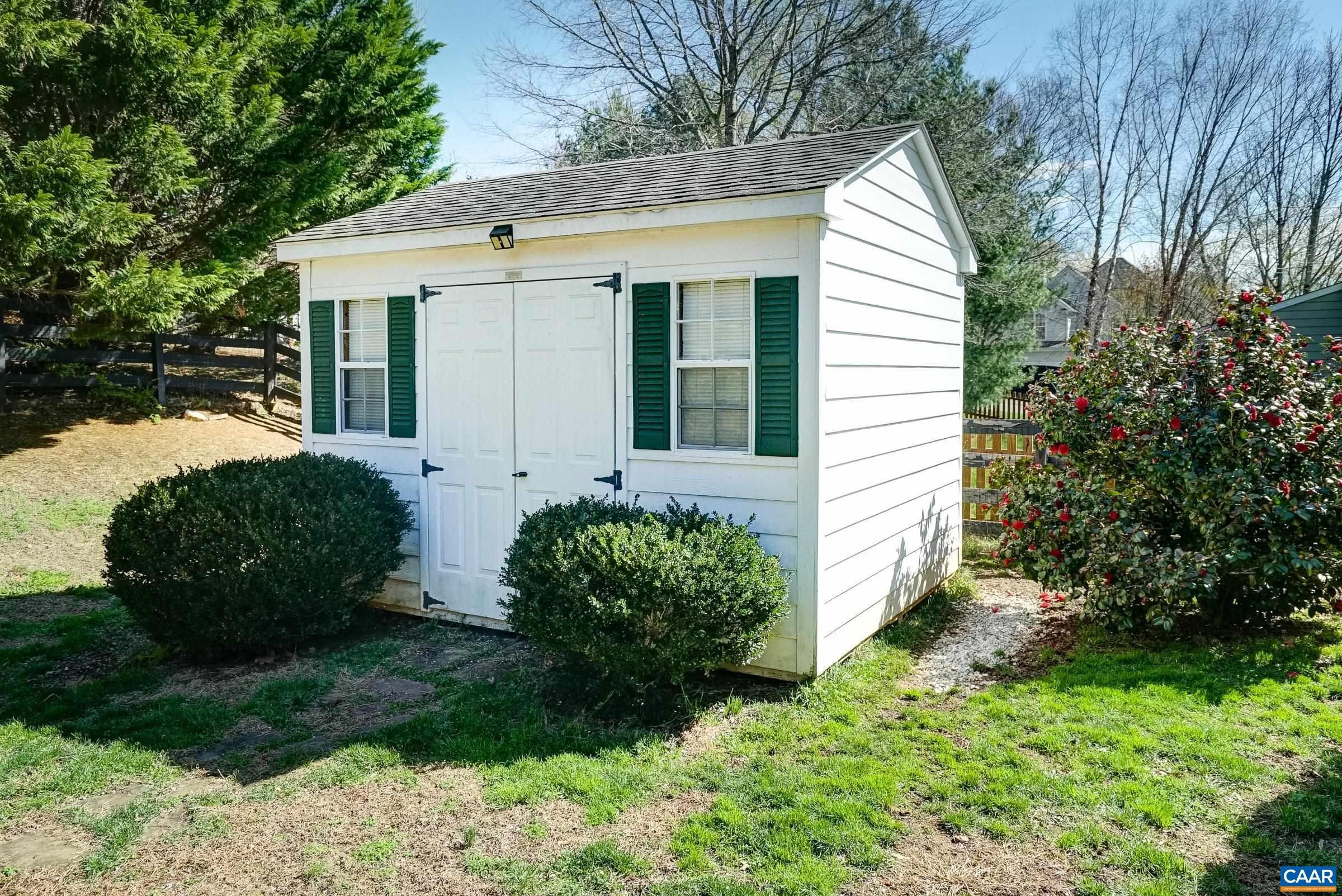 145 GRAYROCK DR