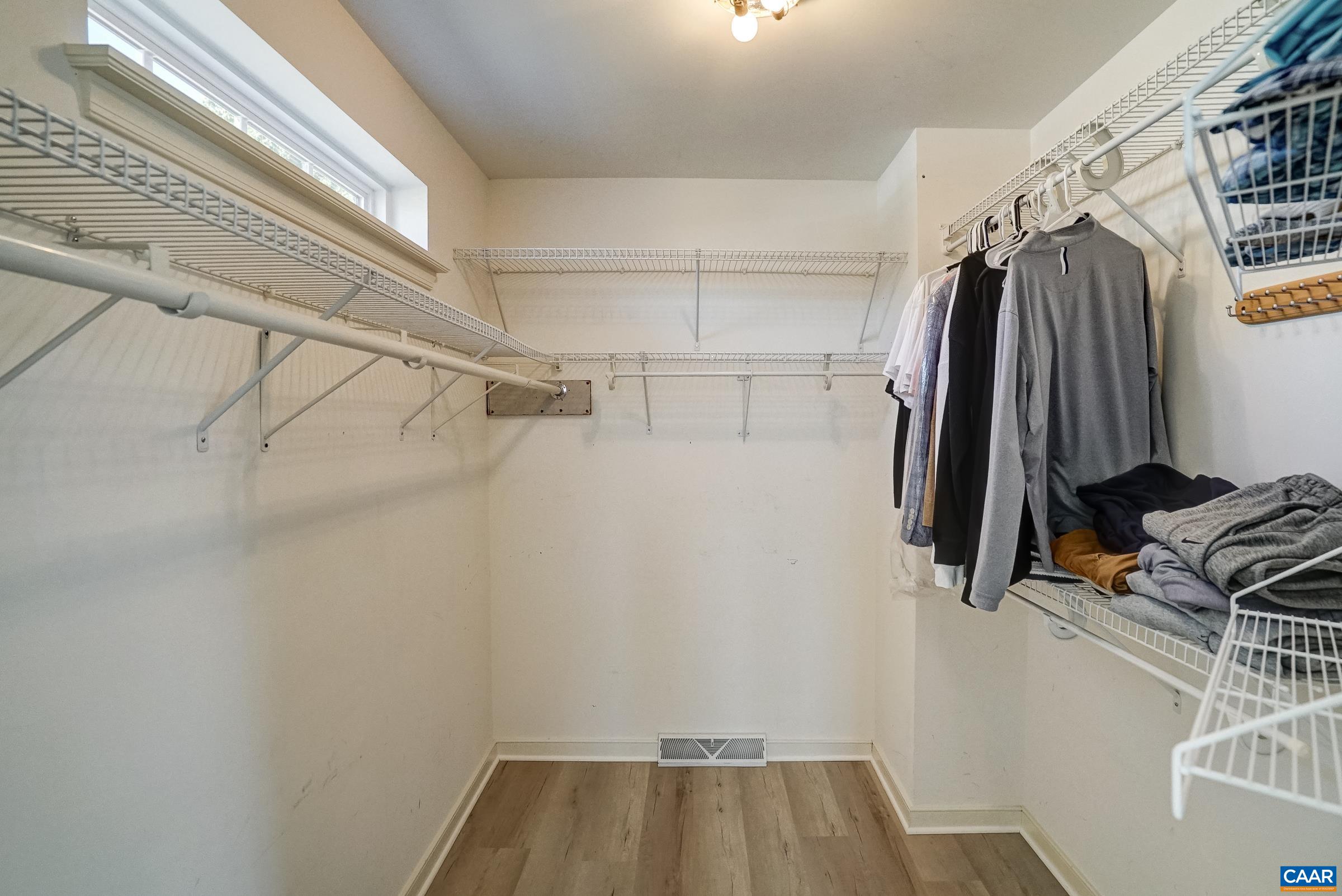 145 GRAYROCK DR