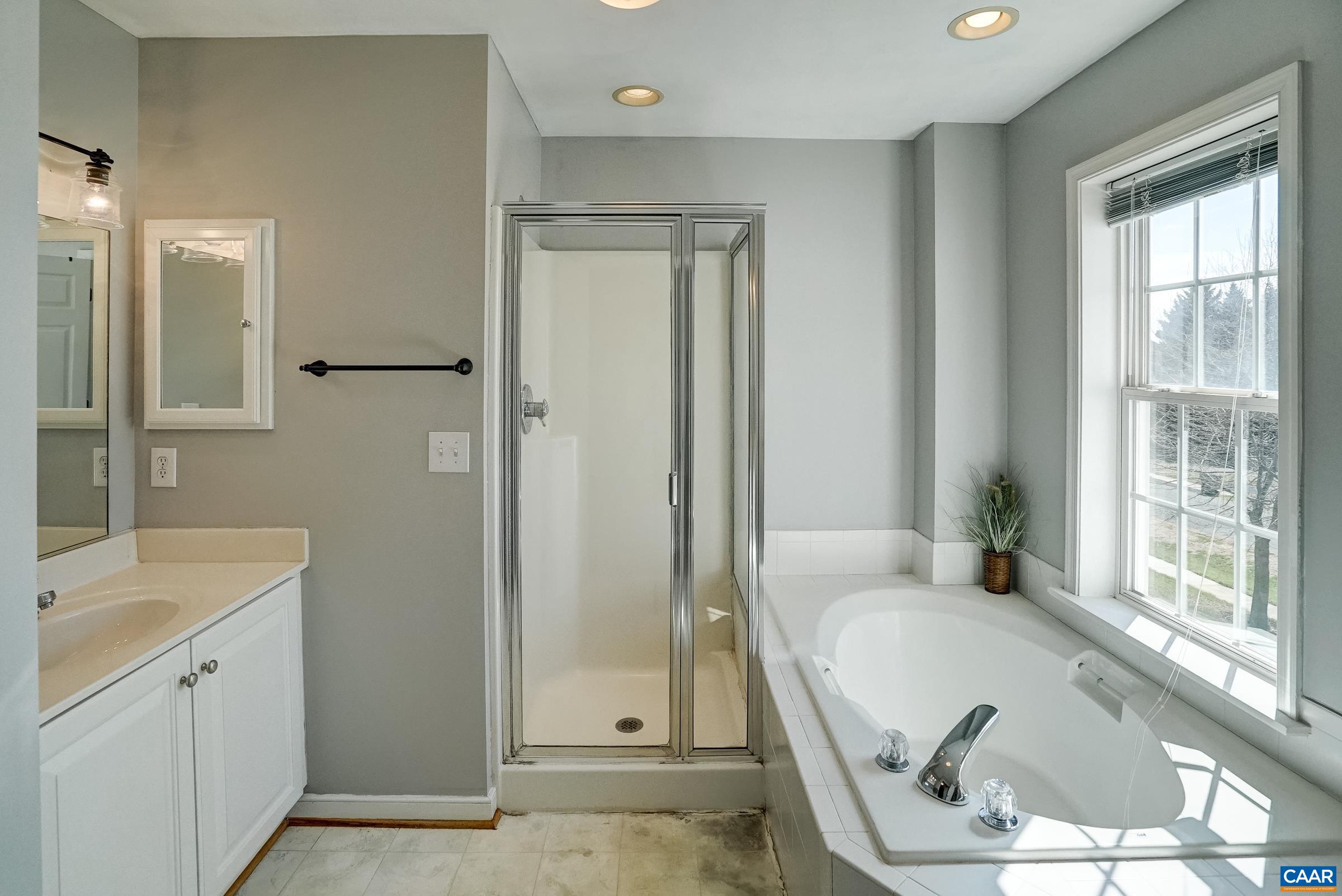 145 GRAYROCK DR