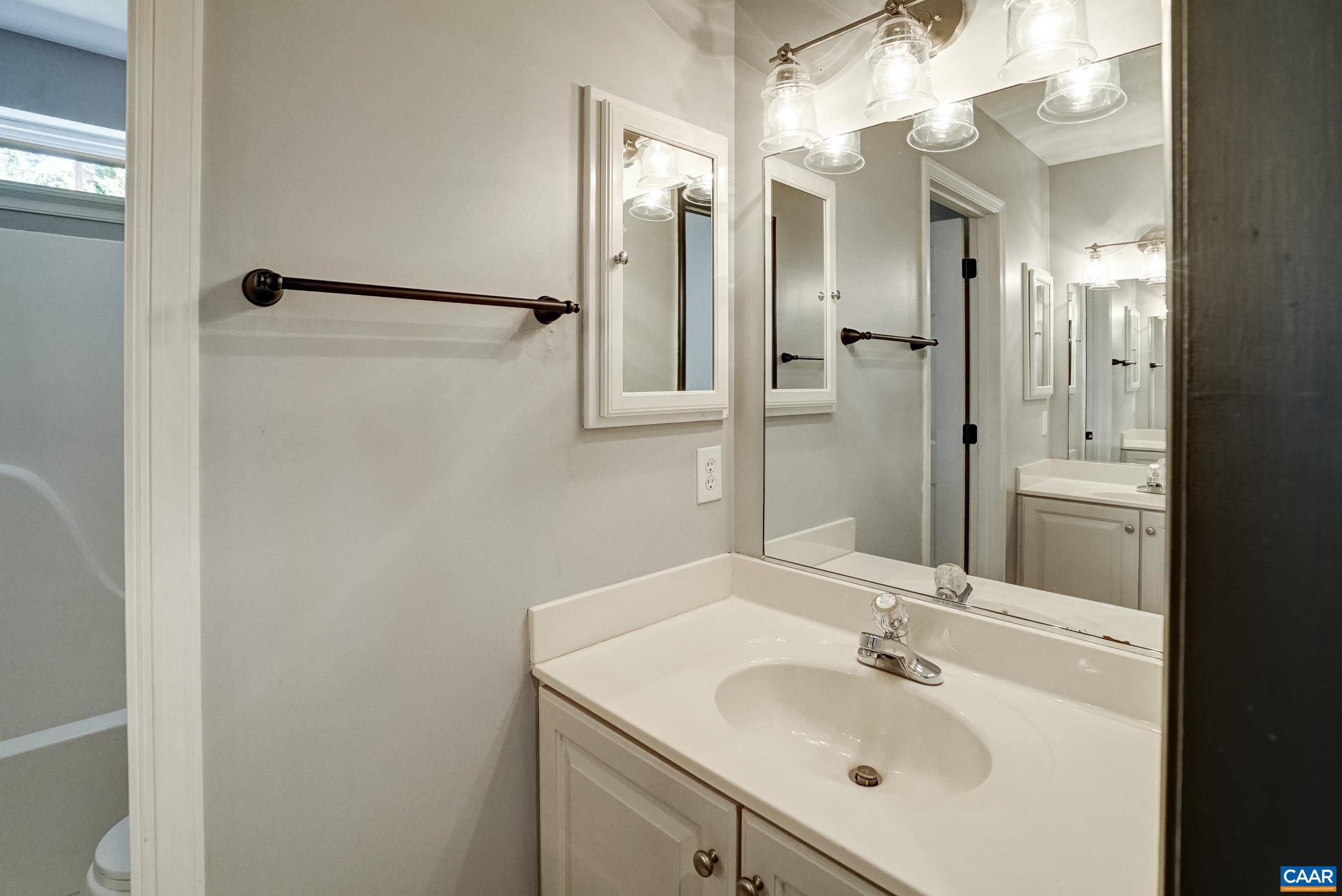 145 GRAYROCK DR