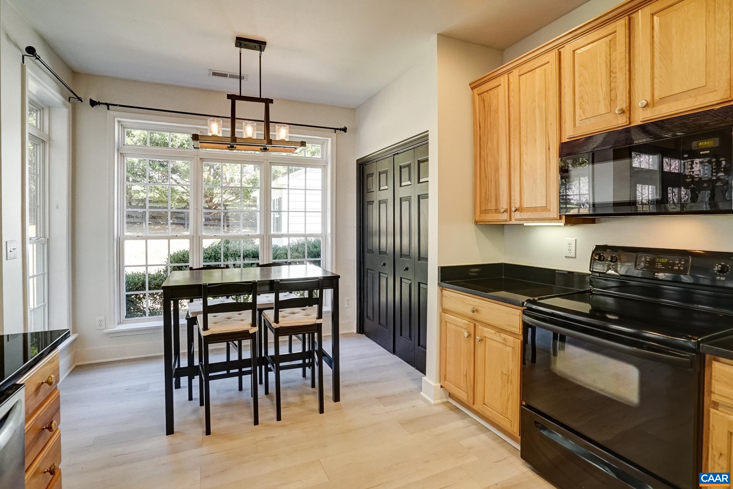 145 GRAYROCK DR