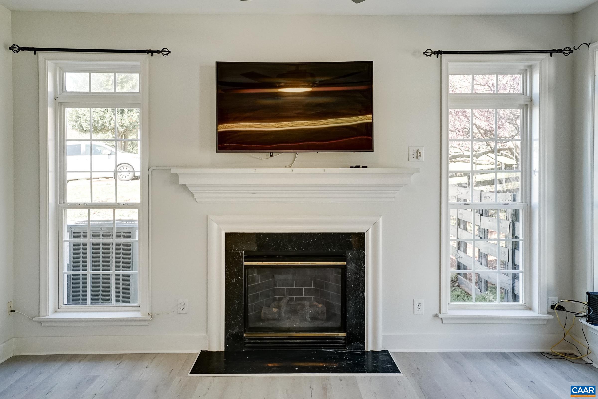 145 GRAYROCK DR