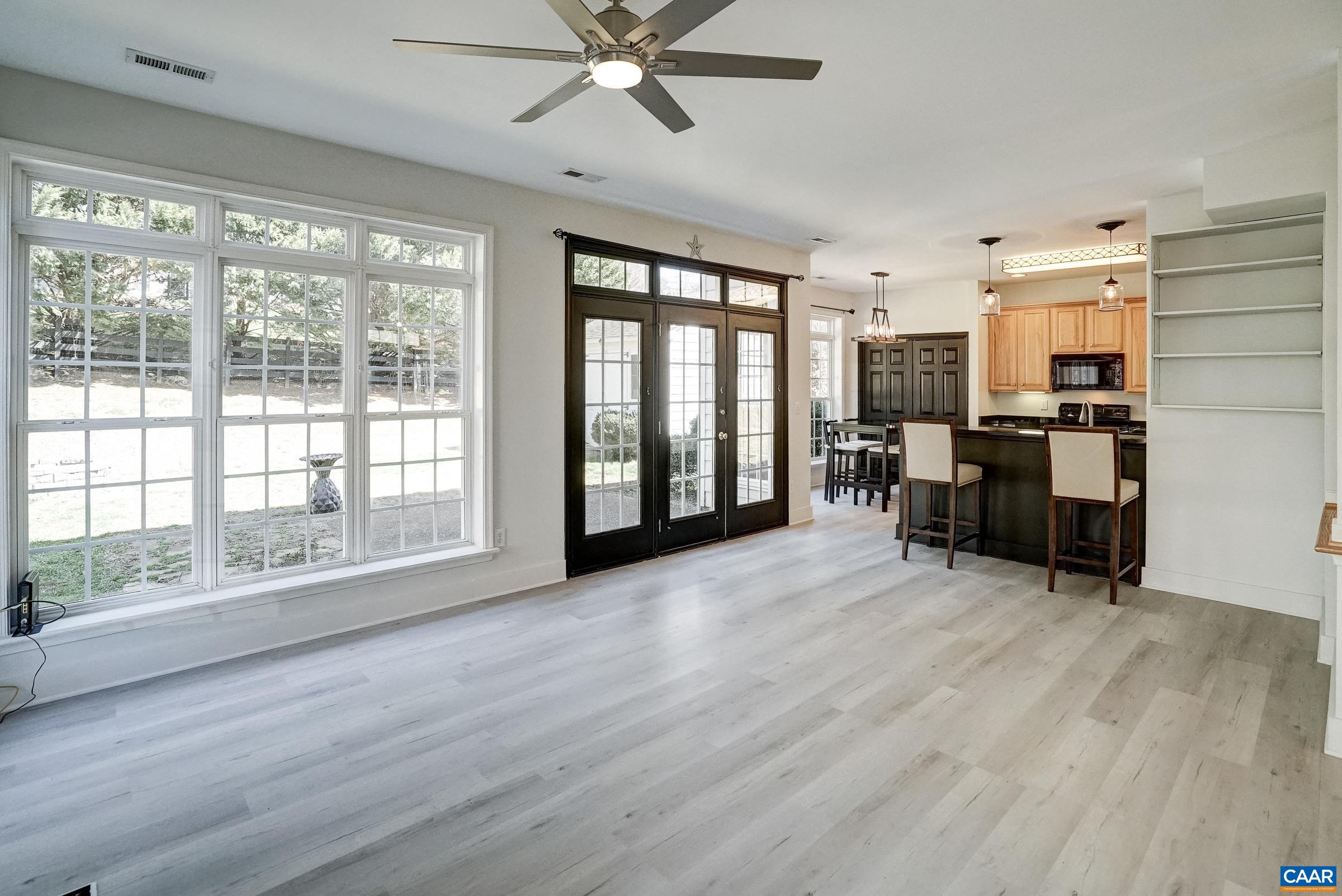 145 GRAYROCK DR