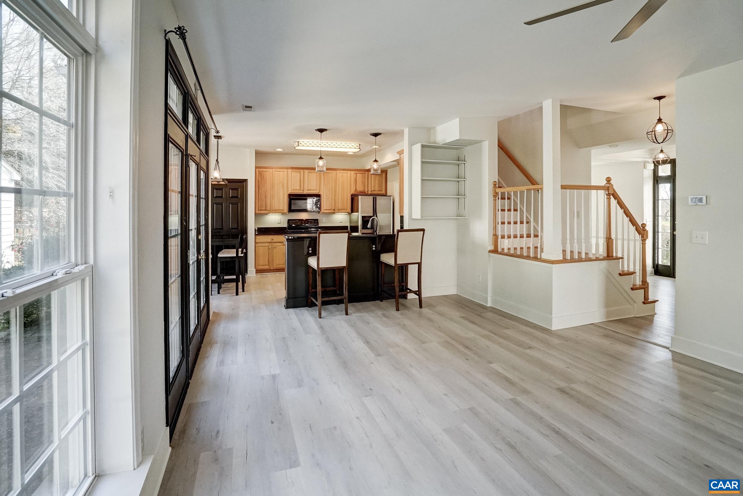 145 GRAYROCK DR