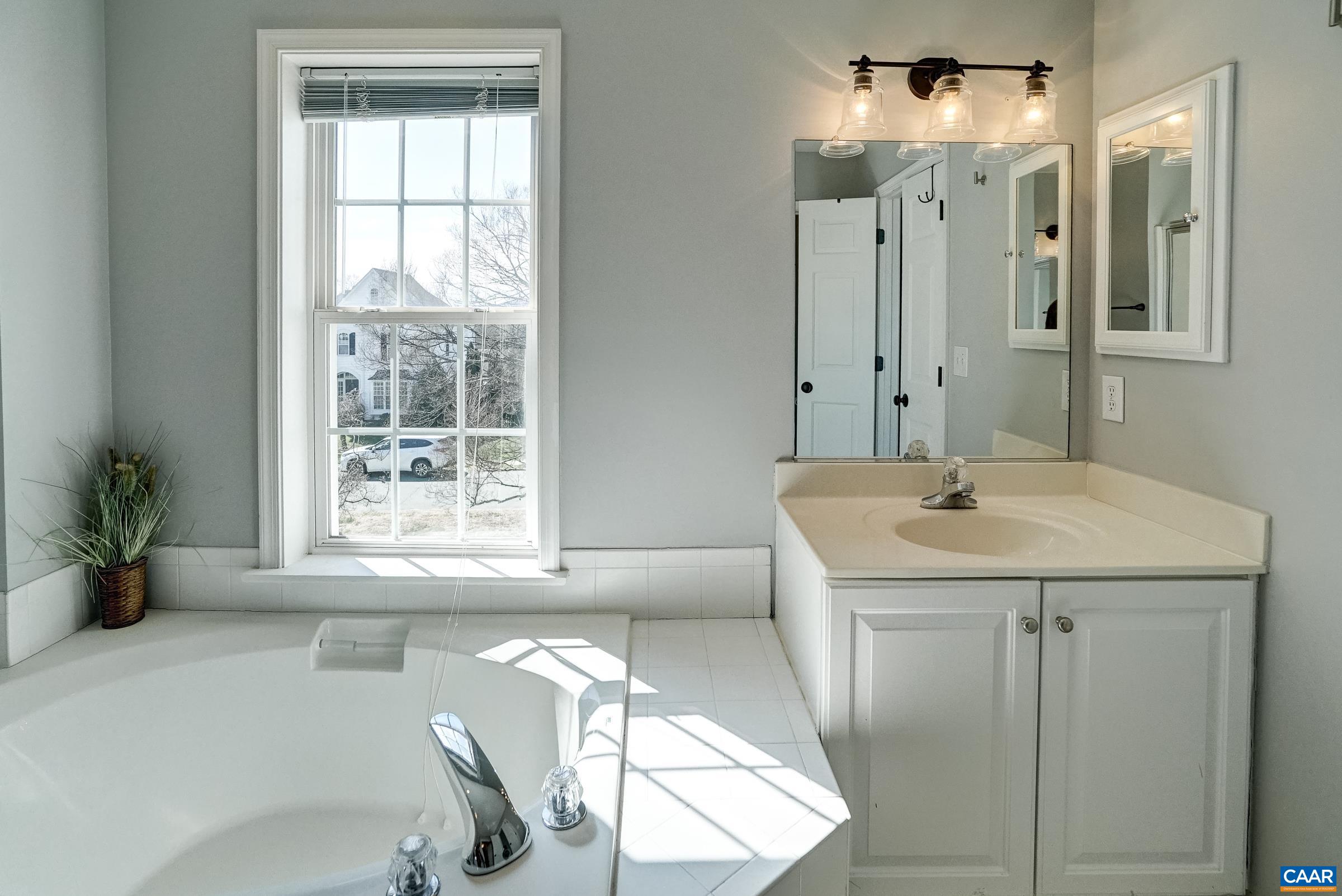 145 GRAYROCK DR