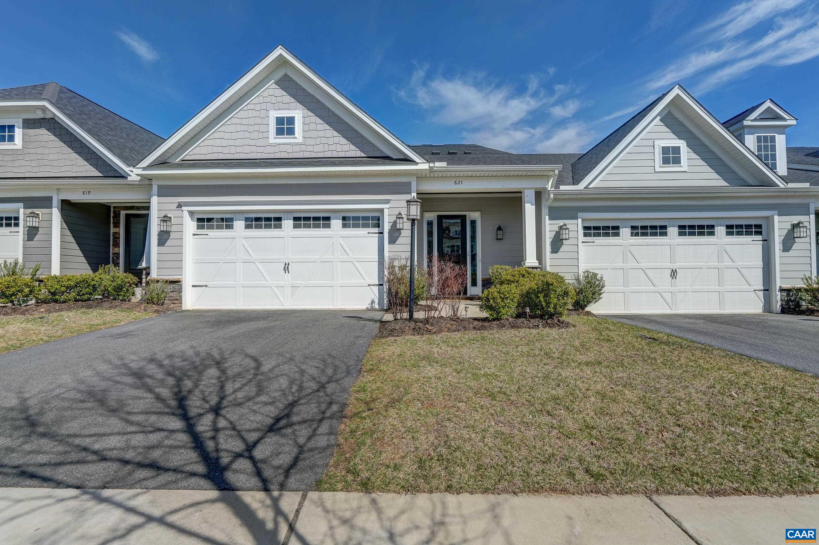 821 HEATHFIELD LN
