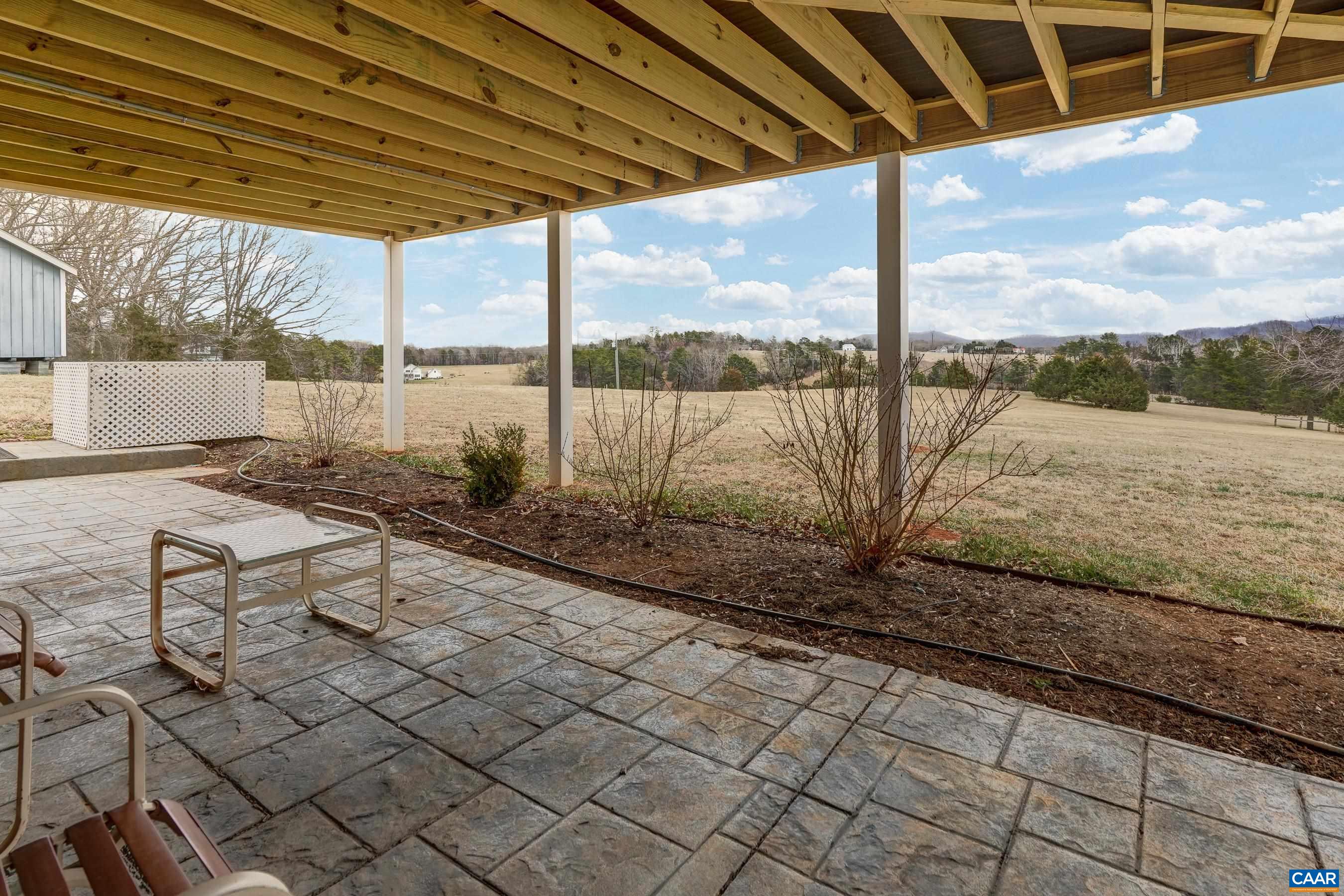 445 BURCHS CREEK RD