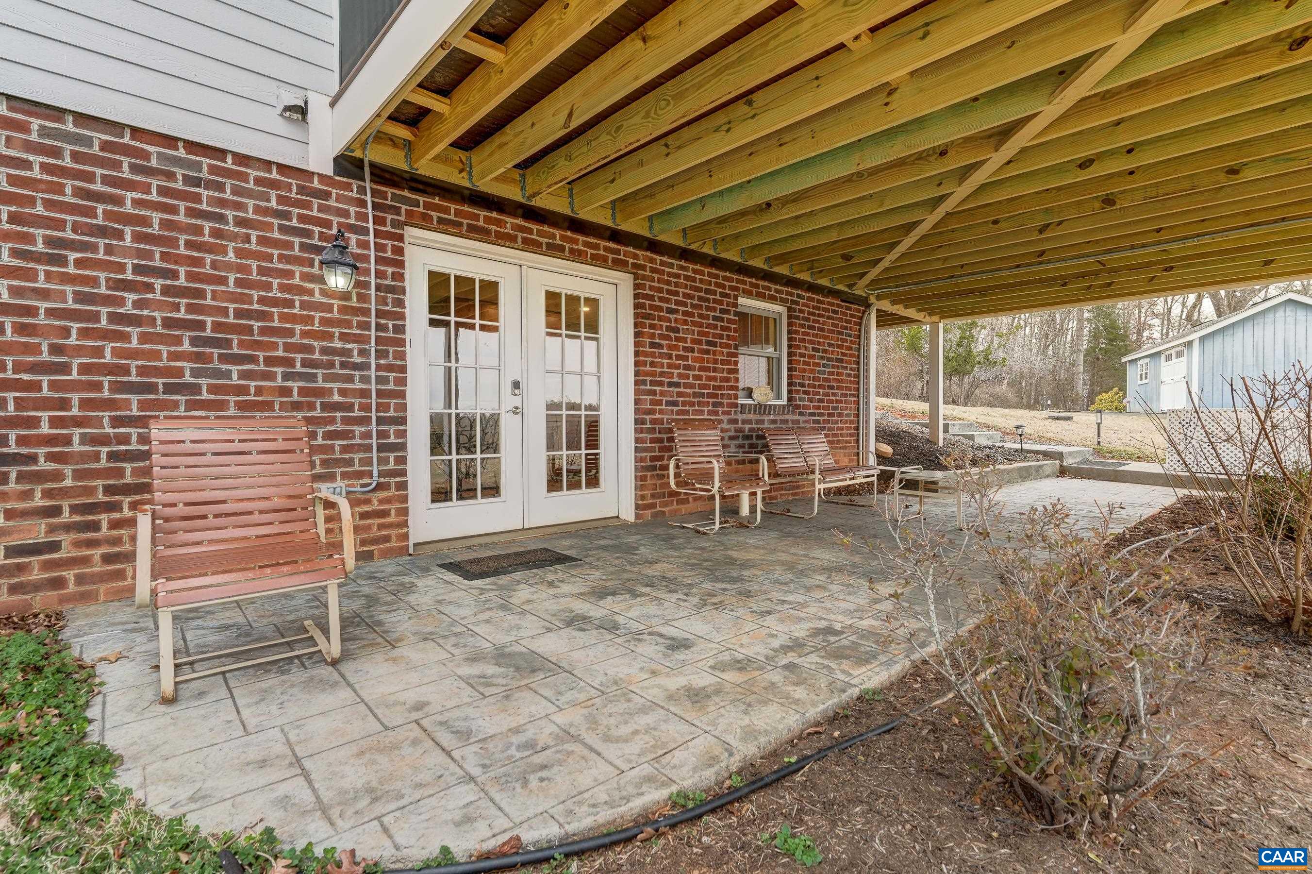 445 BURCHS CREEK RD