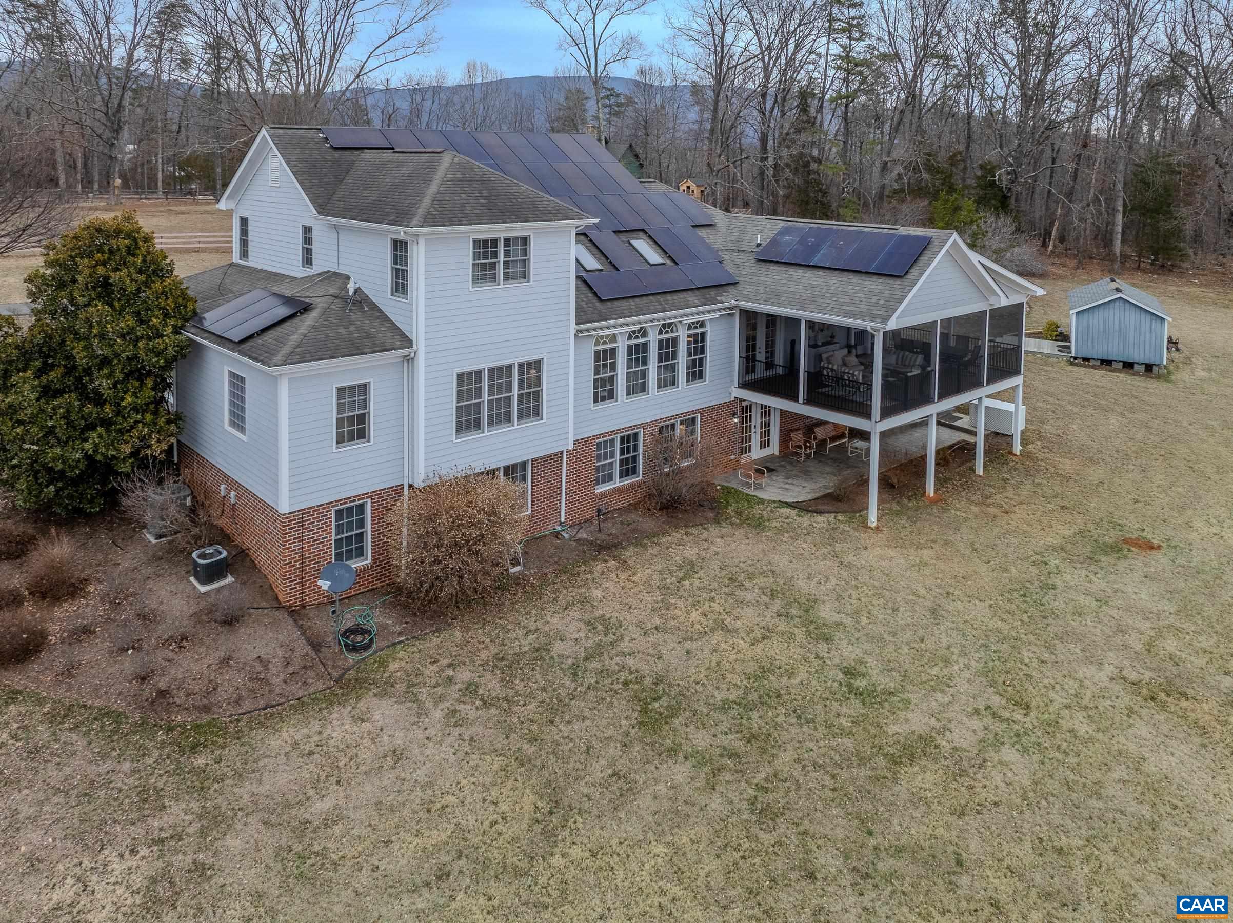 445 BURCHS CREEK RD