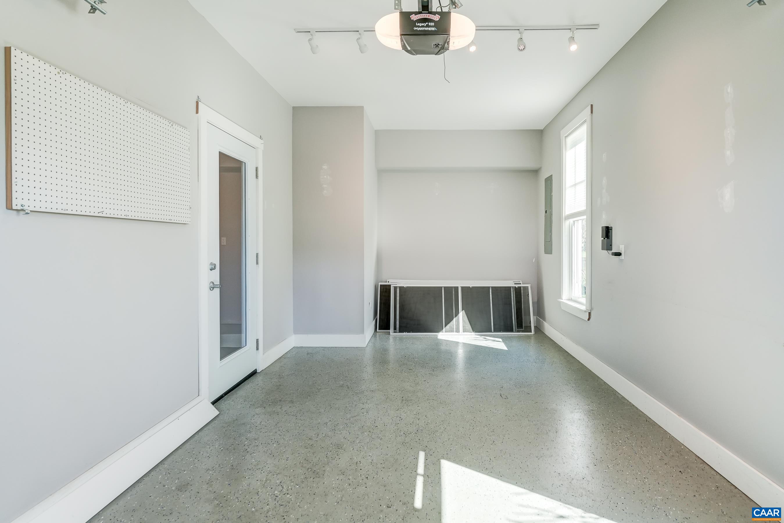 7659 BIRCHWOOD HILL RD