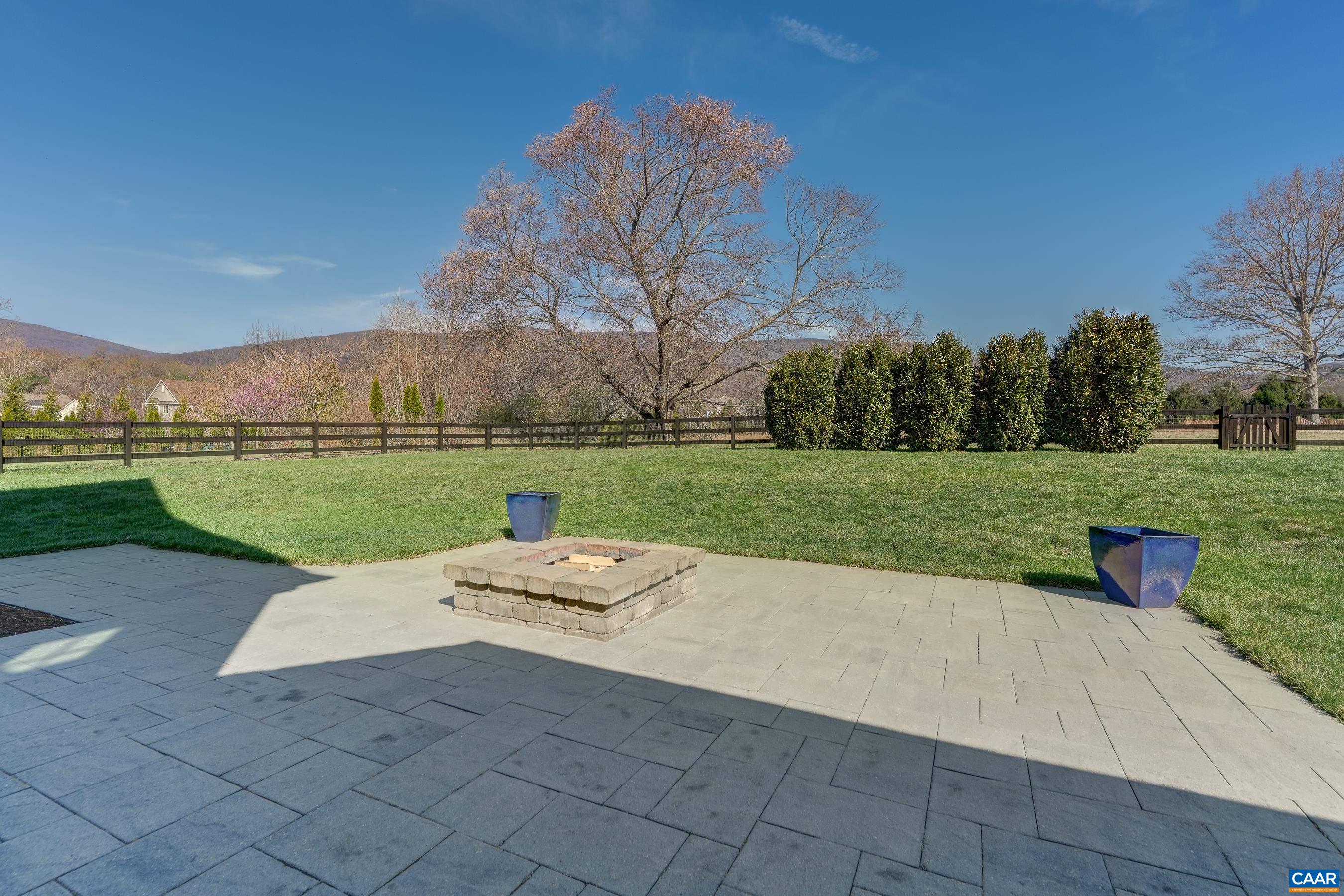 7659 BIRCHWOOD HILL RD