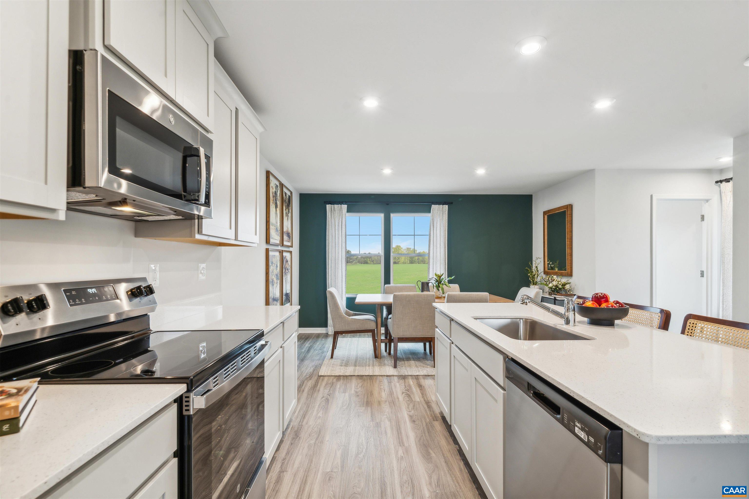 77 LAURIN ST Unit: 38