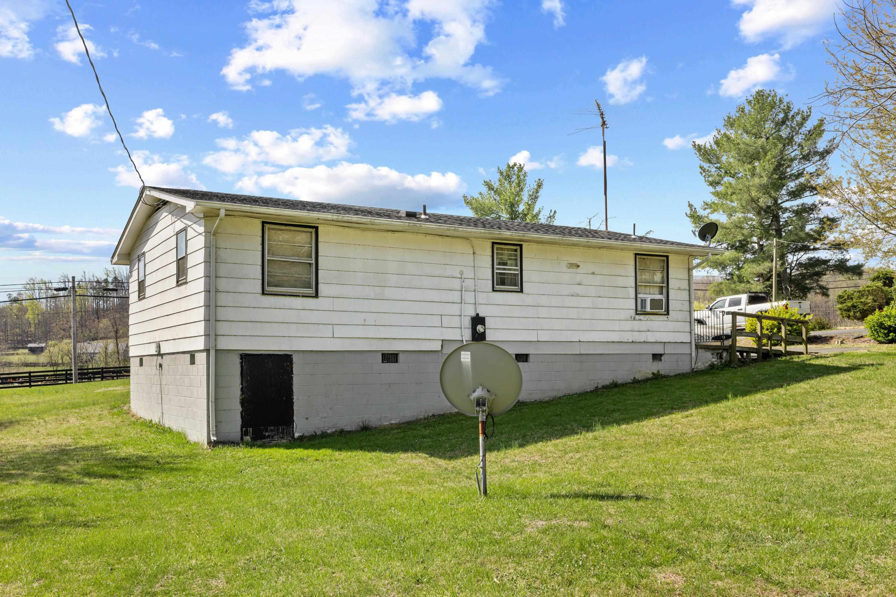 8688 BROOKSVILLE RD