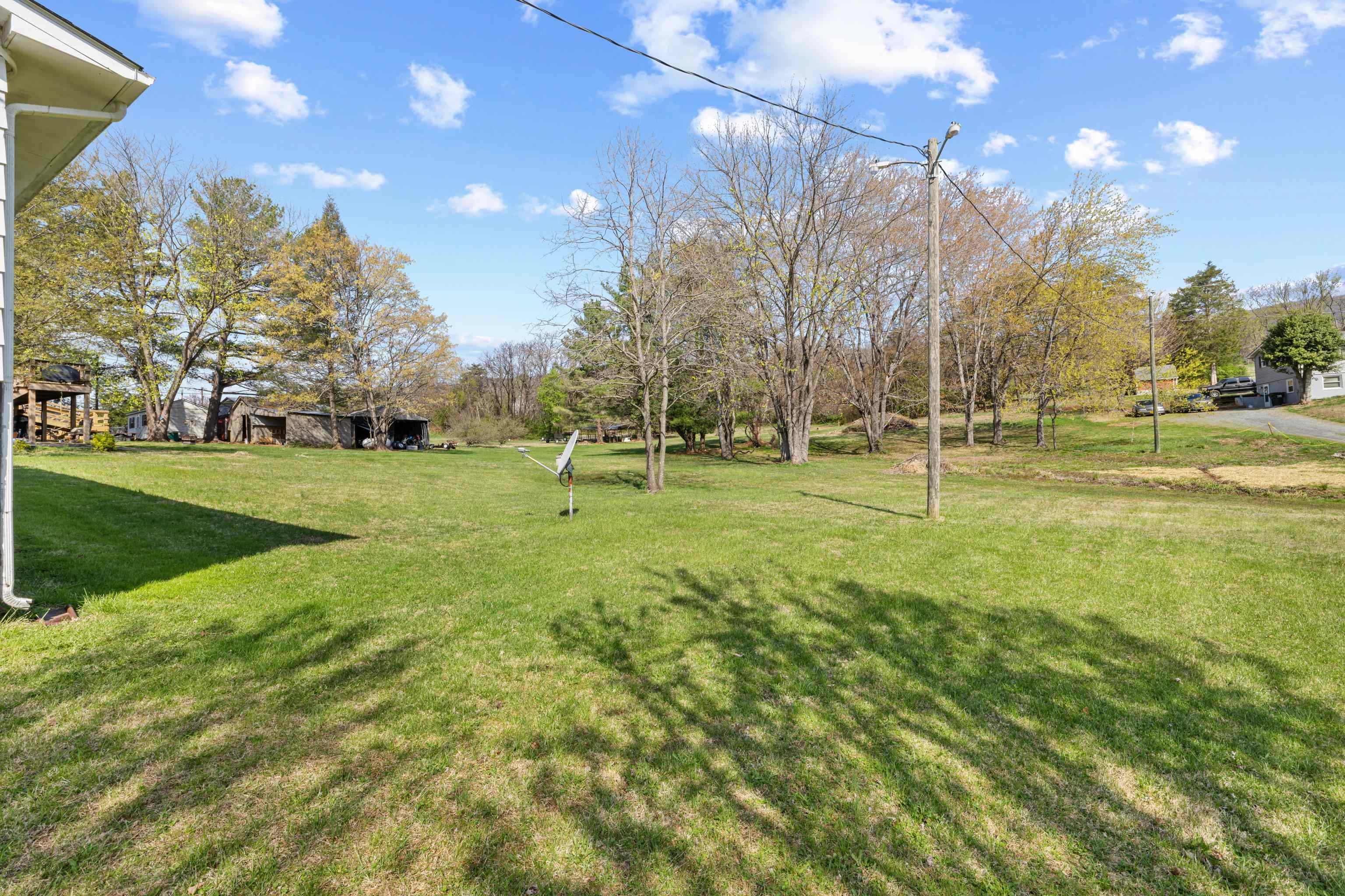 8688 BROOKSVILLE RD