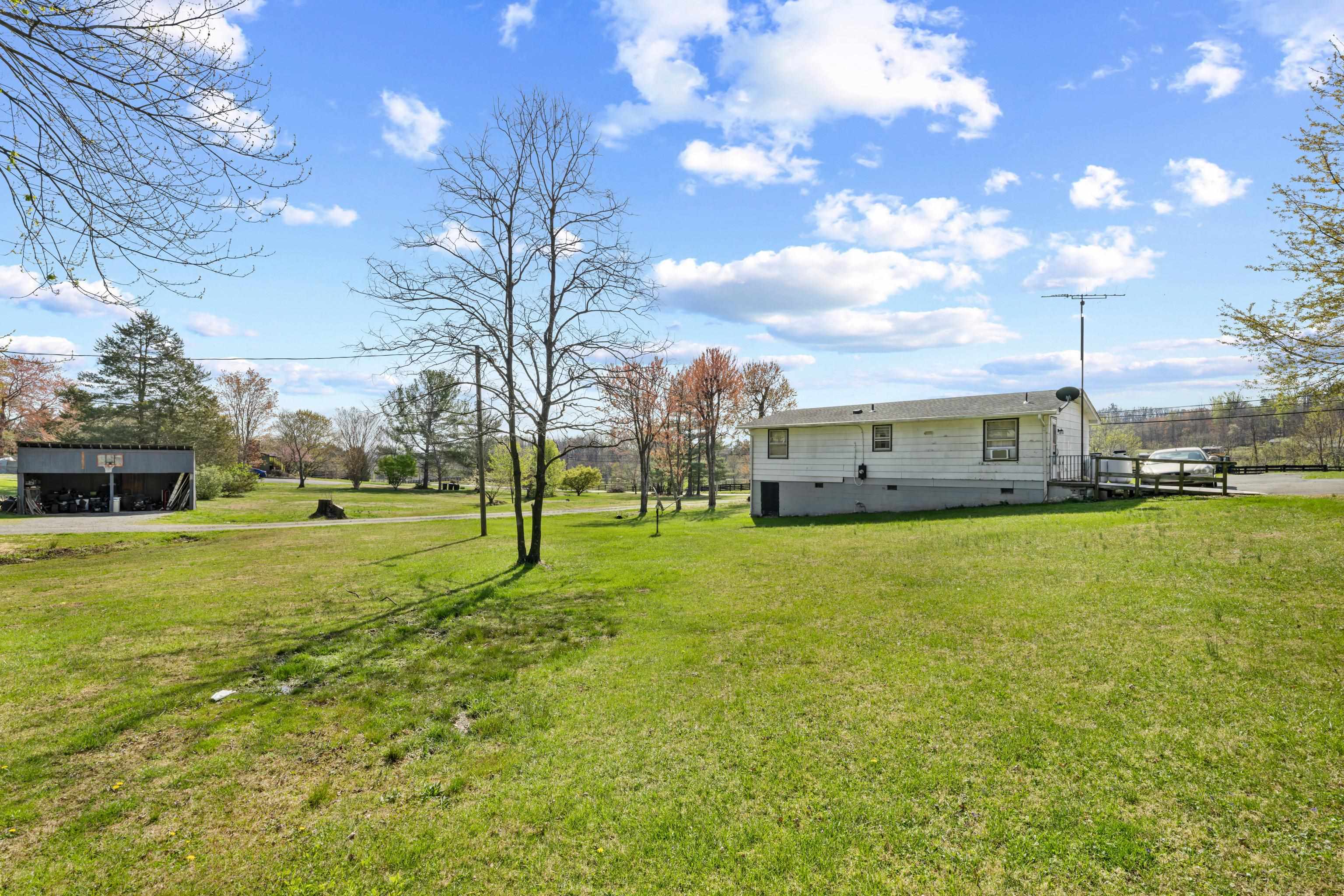 8688 BROOKSVILLE RD