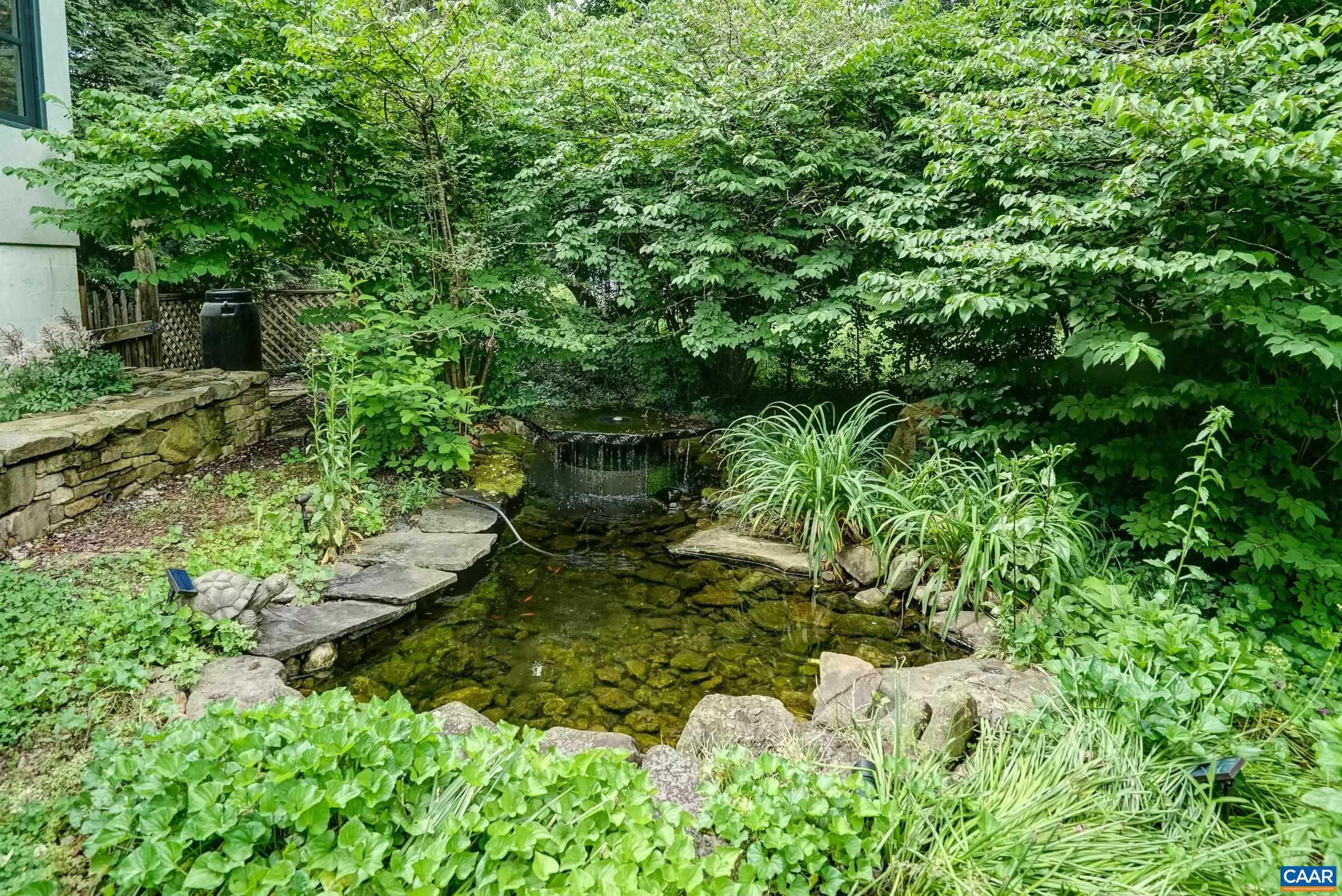 2425 JEFFERSON PARK AVE