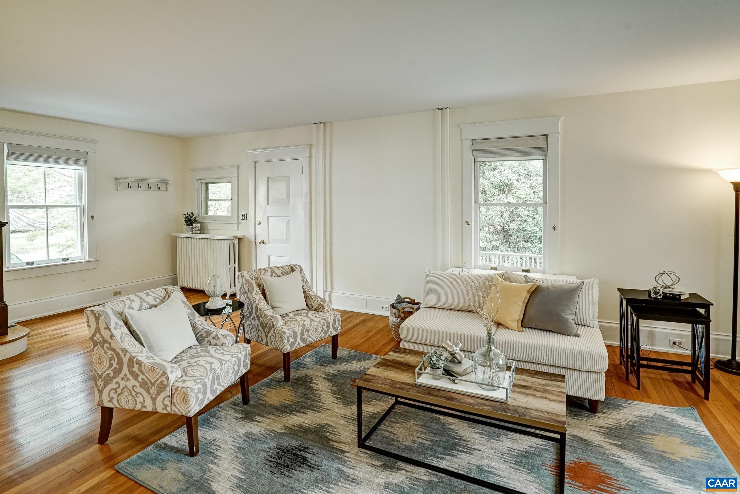 2425 JEFFERSON PARK AVE