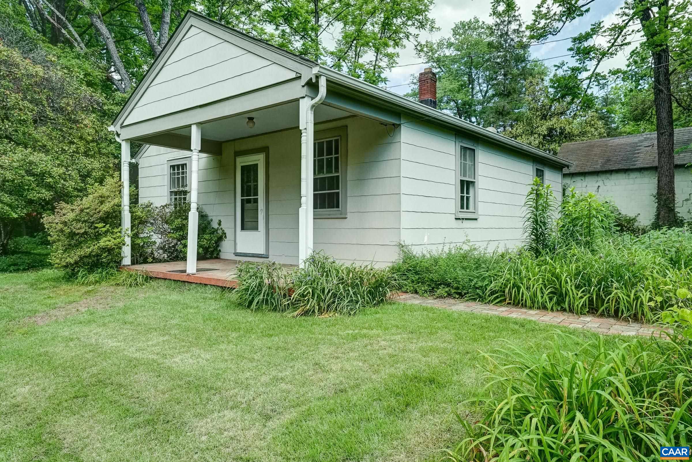 2425 JEFFERSON PARK AVE