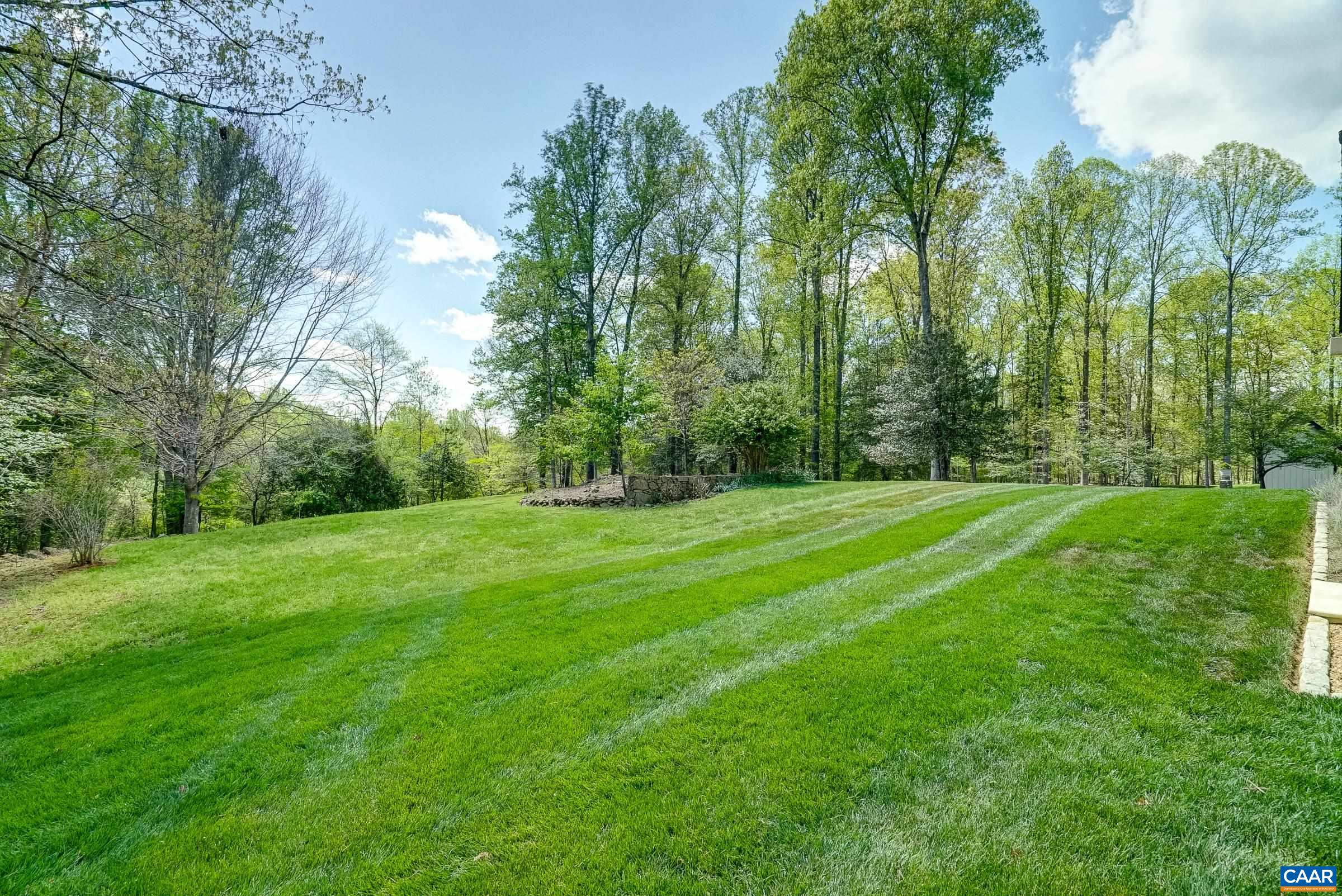 1852 THOMFORDSON LN