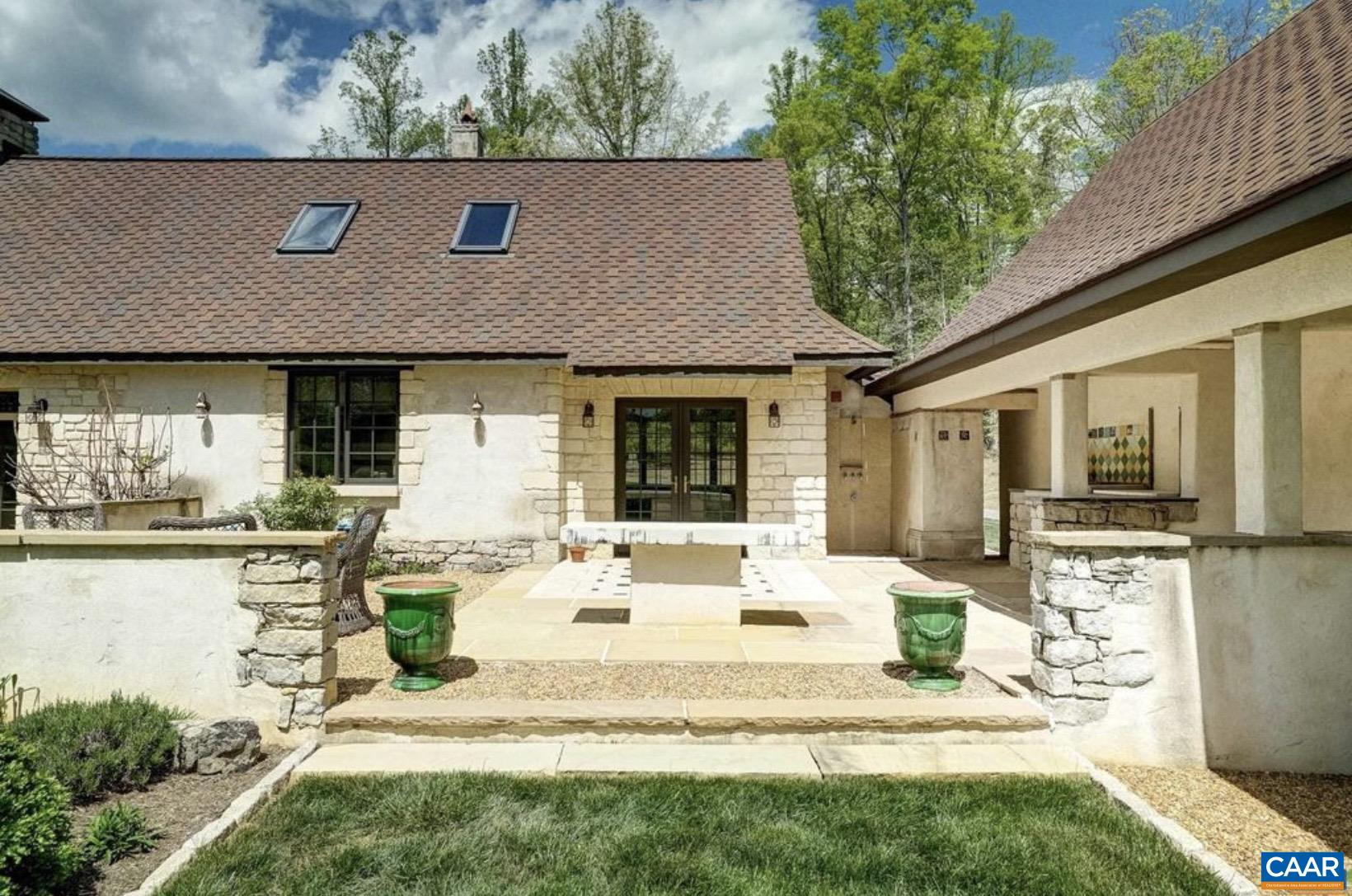 1852 THOMFORDSON LN